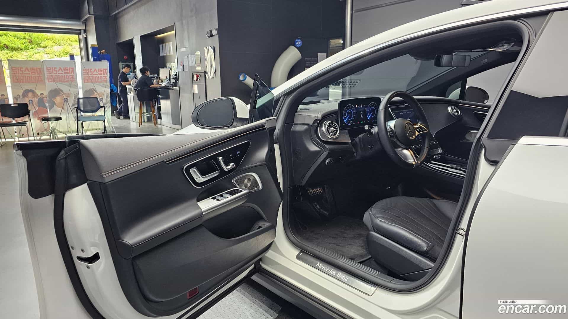 EQE Mercedes-Benz 2023.5-INNER-010