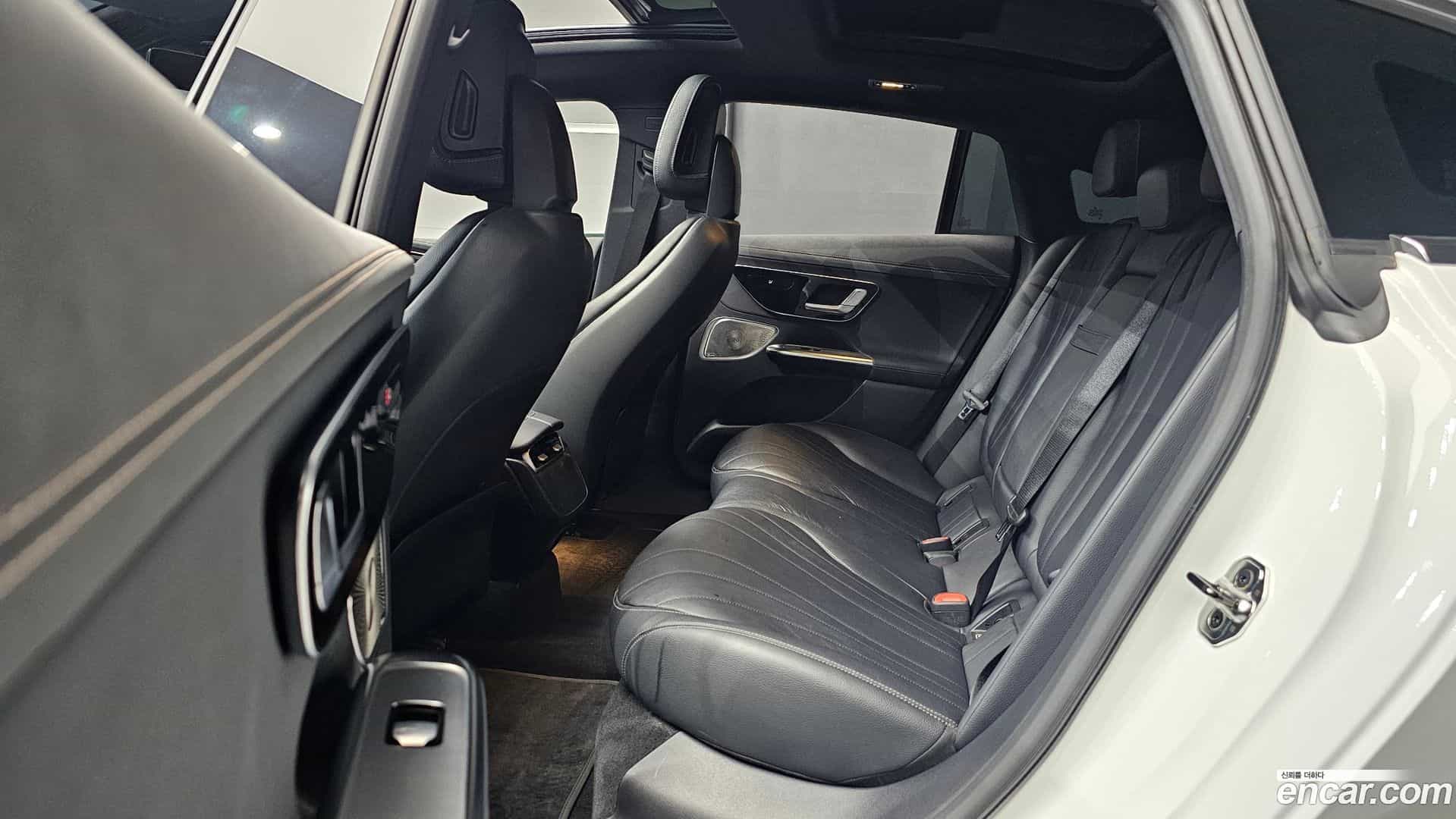 EQE Mercedes-Benz 2023.5-OPTION-016