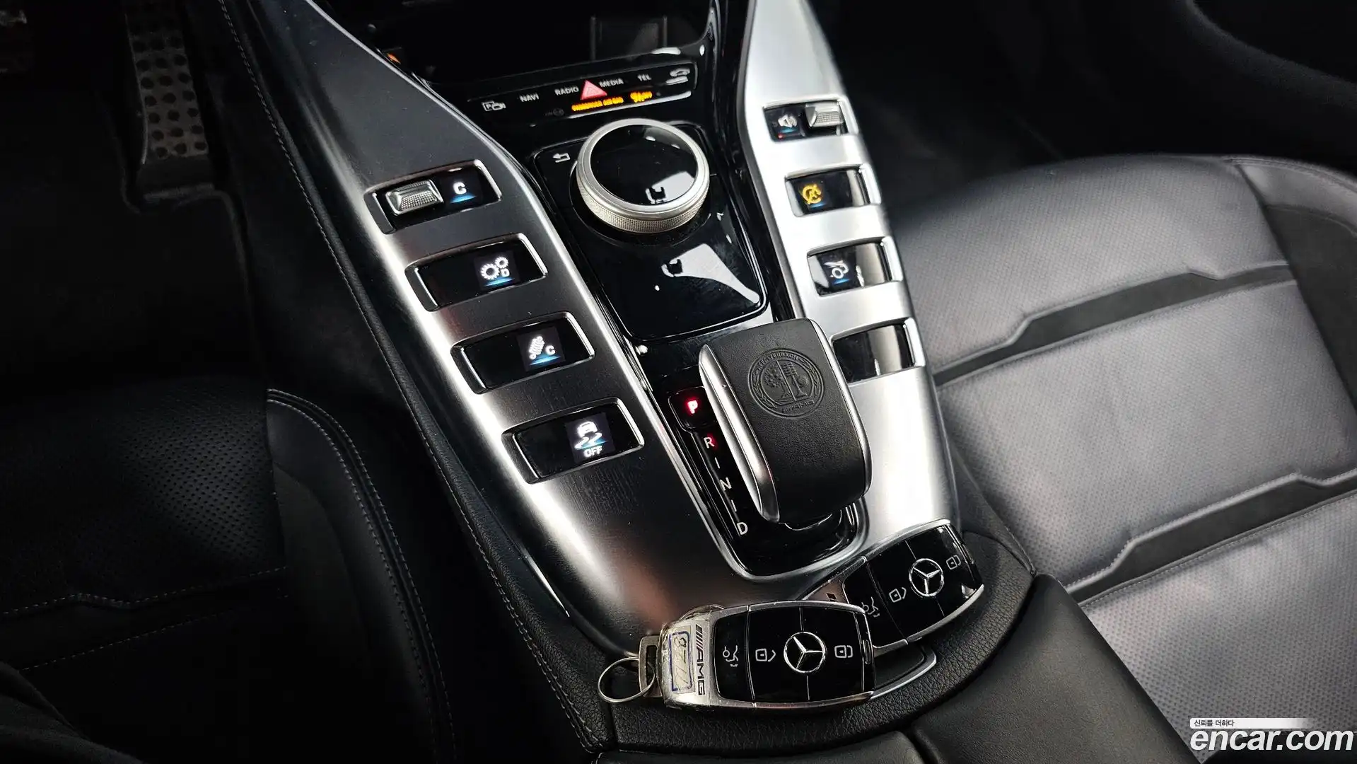 AMG GT Mercedes-Benz 2019.10-INNER-009