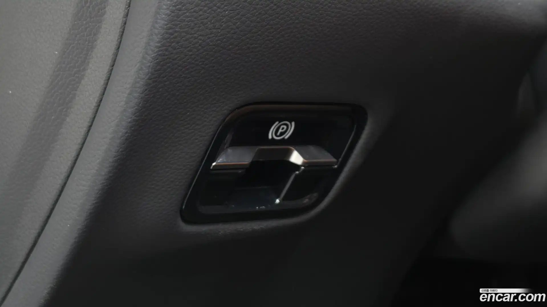 E-Class Mercedes-Benz 2024.4-OPTION-024