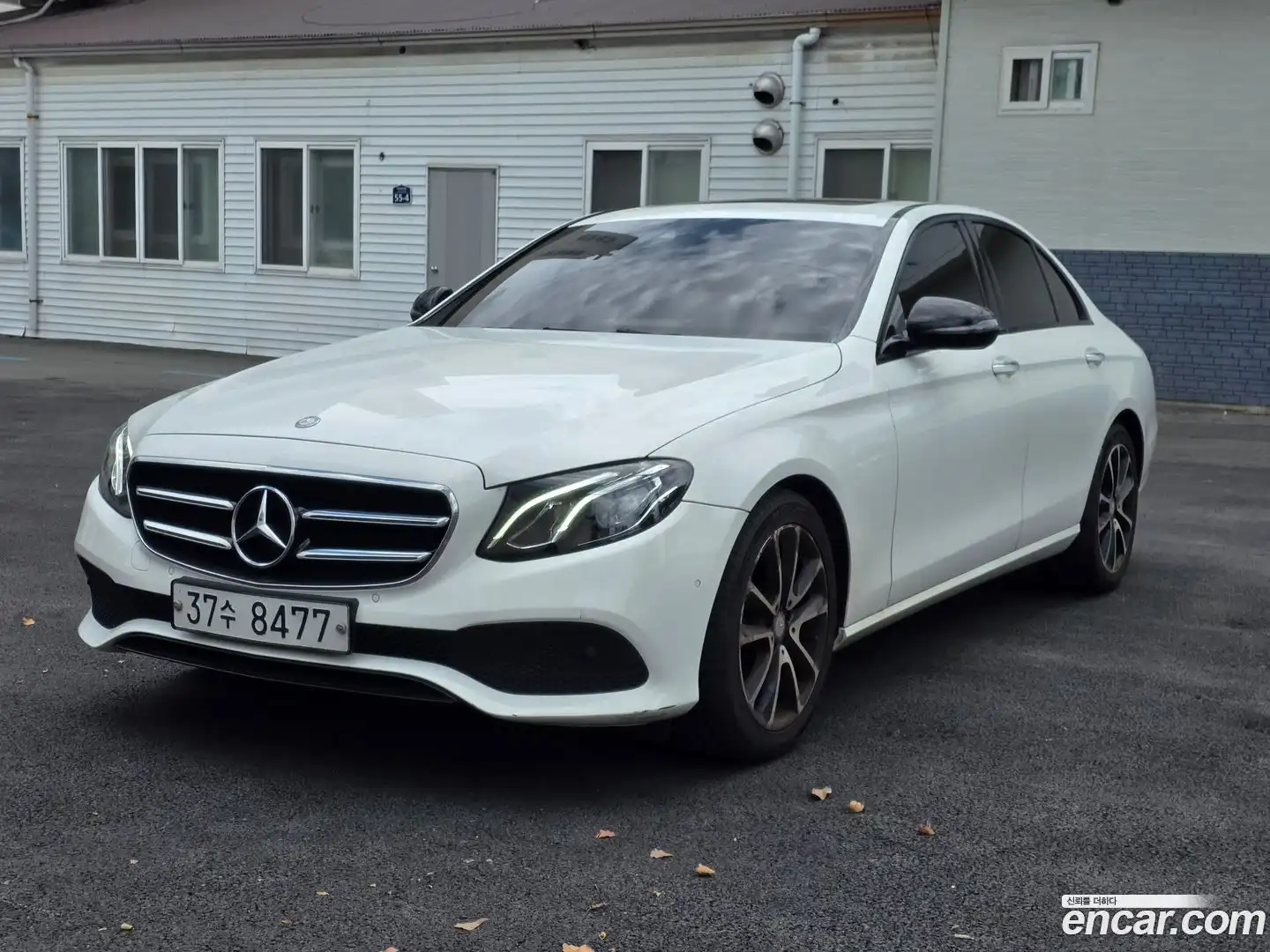 E-Class Mercedes-Benz 2017.2-OUTER-001