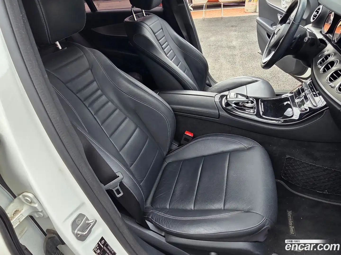 E-Class Mercedes-Benz 2017.2-OPTION-016