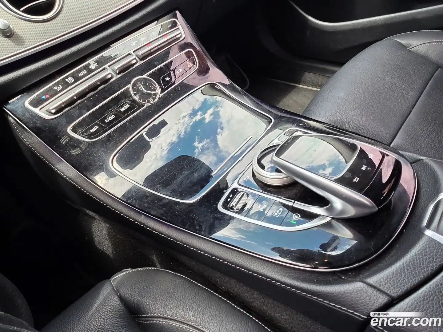 E-Class Mercedes-Benz 2017.2-OPTION-020