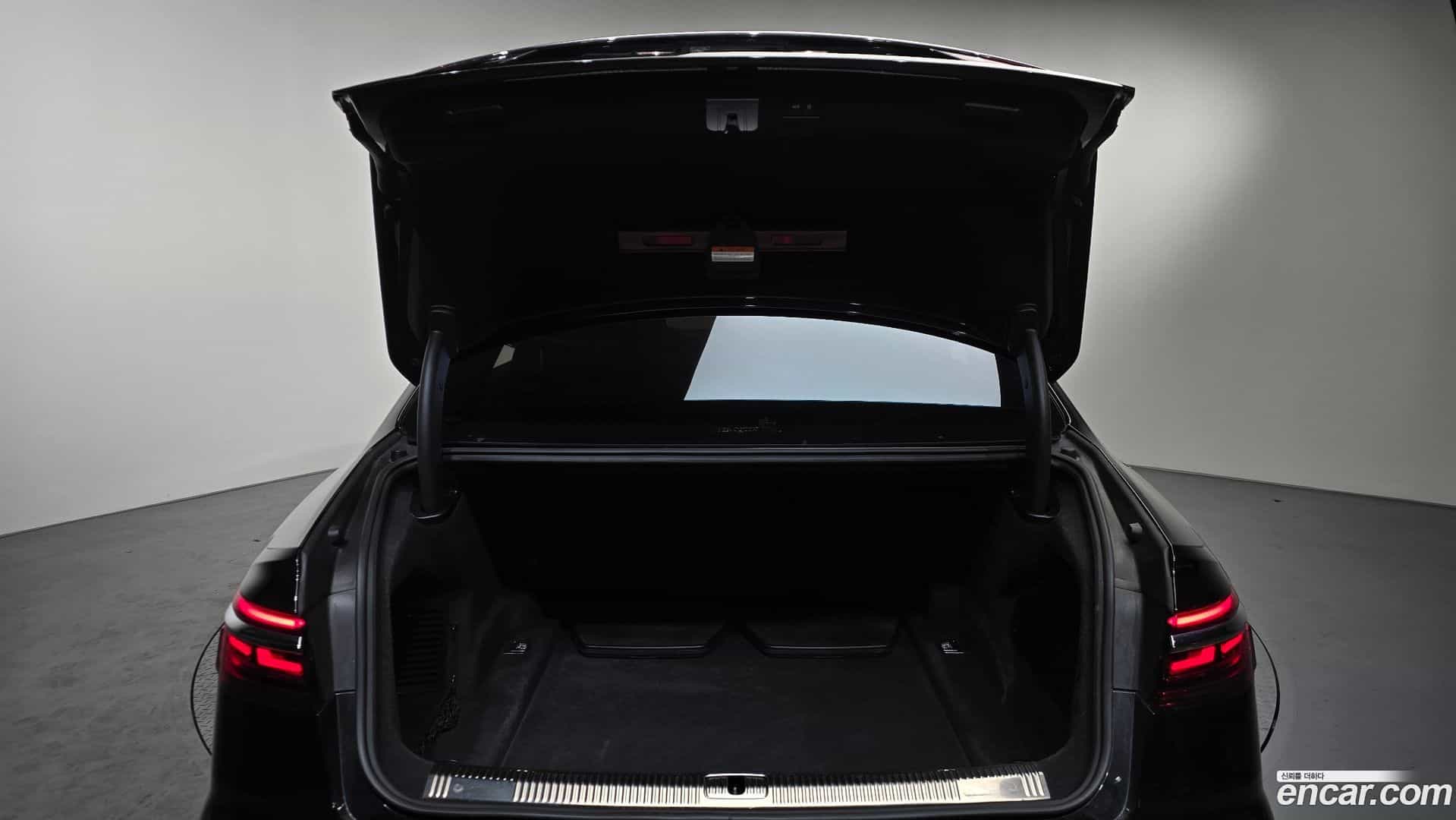 A8 Audi 2021.6-OPTION-024
