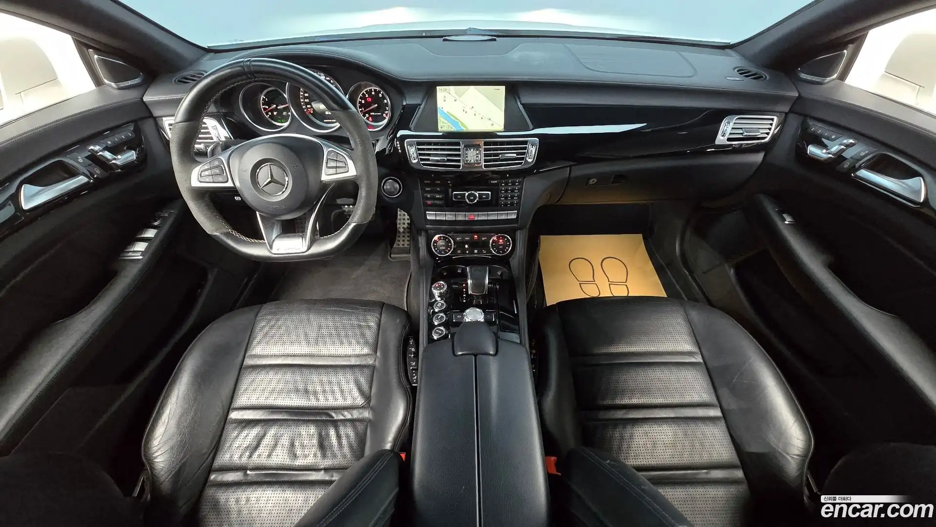 CLS-Class Mercedes-Benz 2014.3-INNER-007