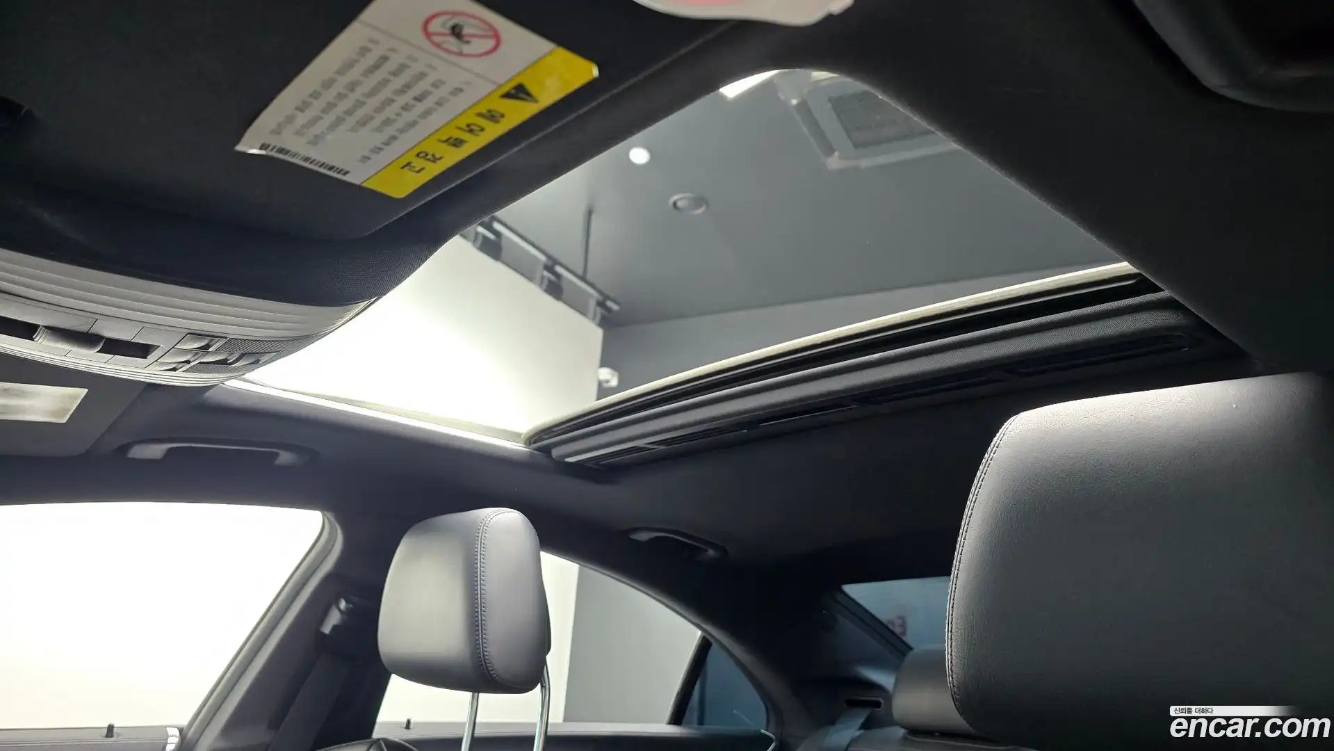 CLS-Class Mercedes-Benz 2014.3-OPTION-021