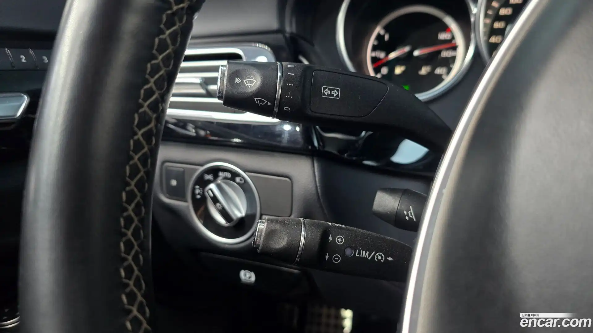 CLS-Class Mercedes-Benz 2014.3-OPTION-022