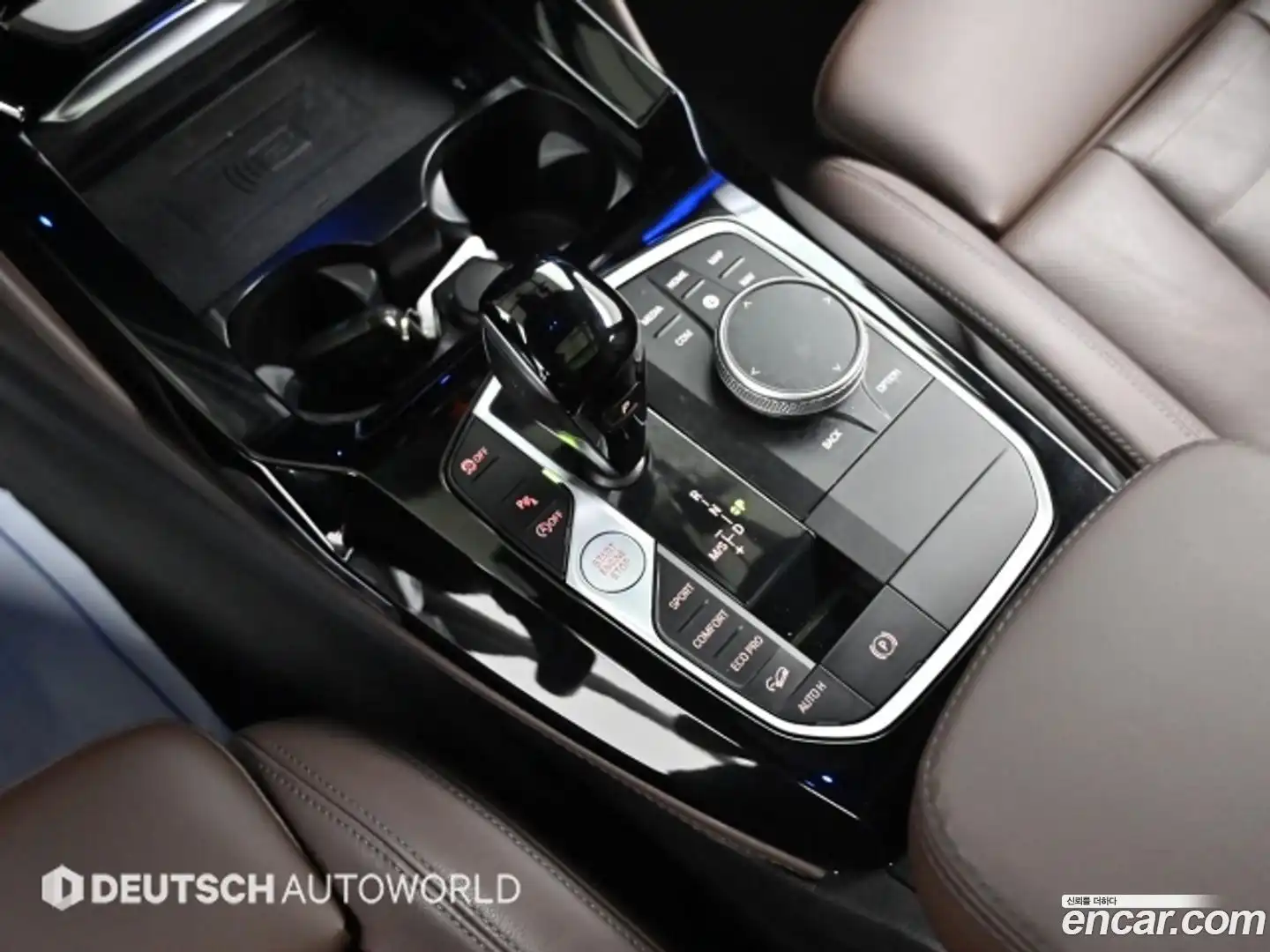 X4 BMW 2023.0-INNER-009