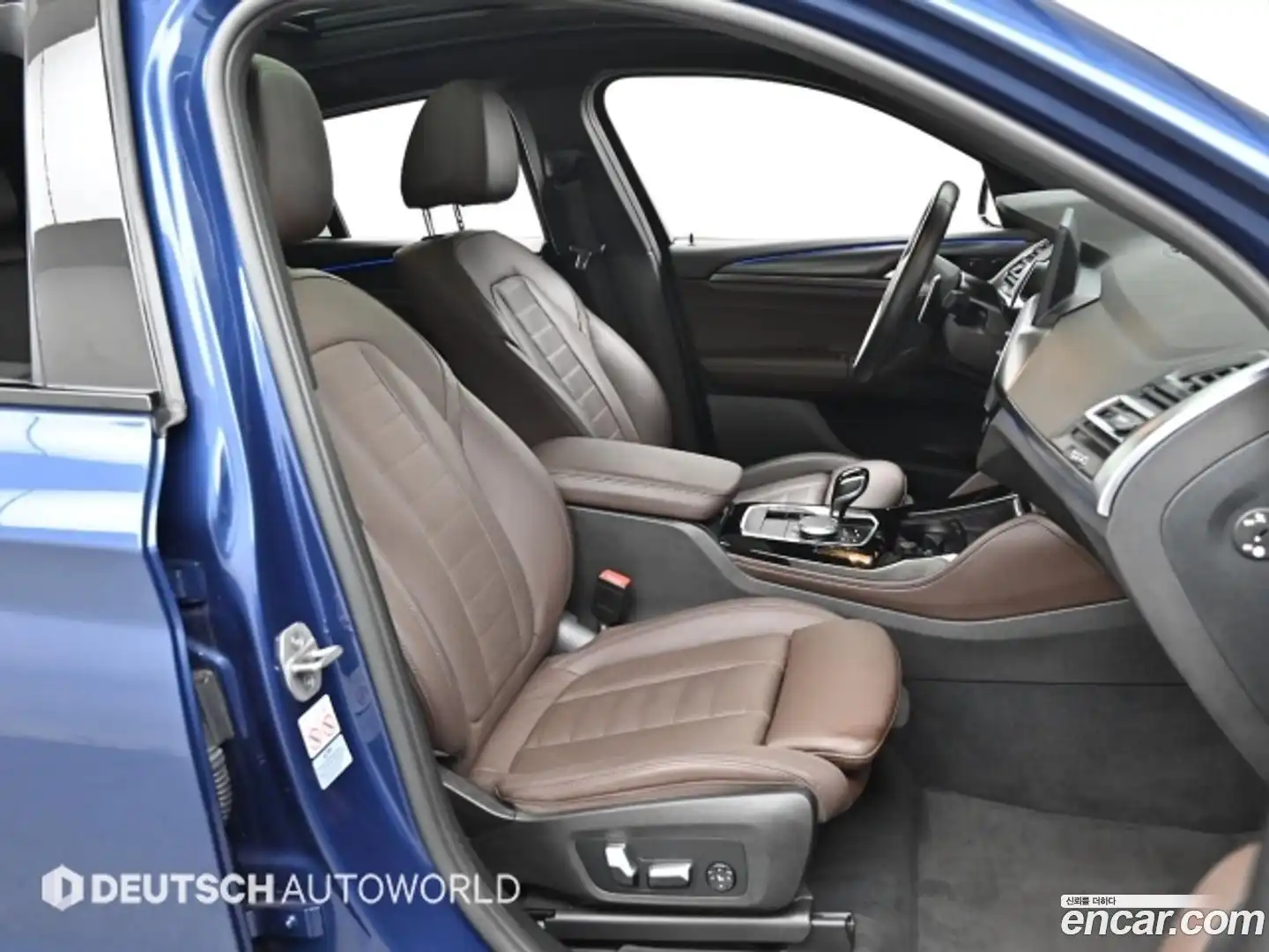X4 BMW 2023.0-INNER-010