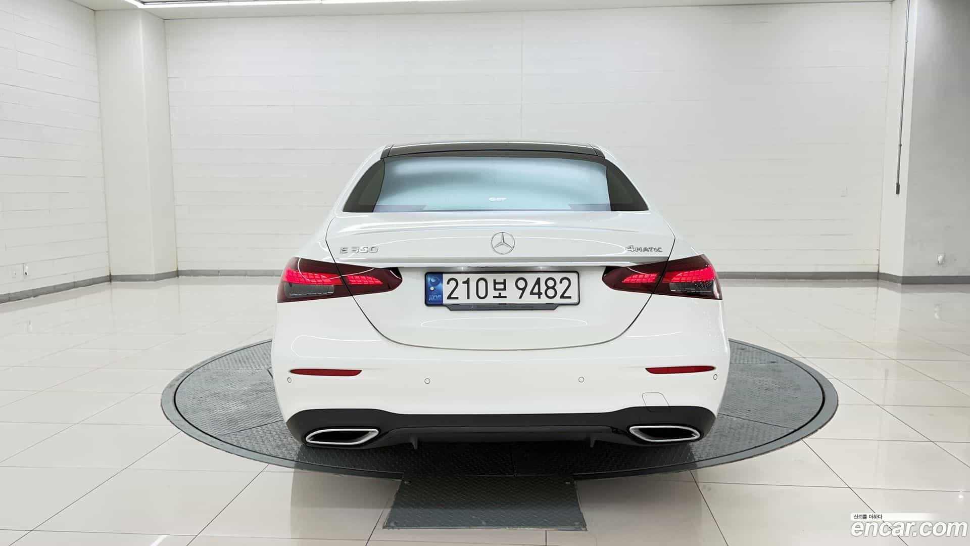 E-Class Mercedes-Benz 2022.11-OUTER-004