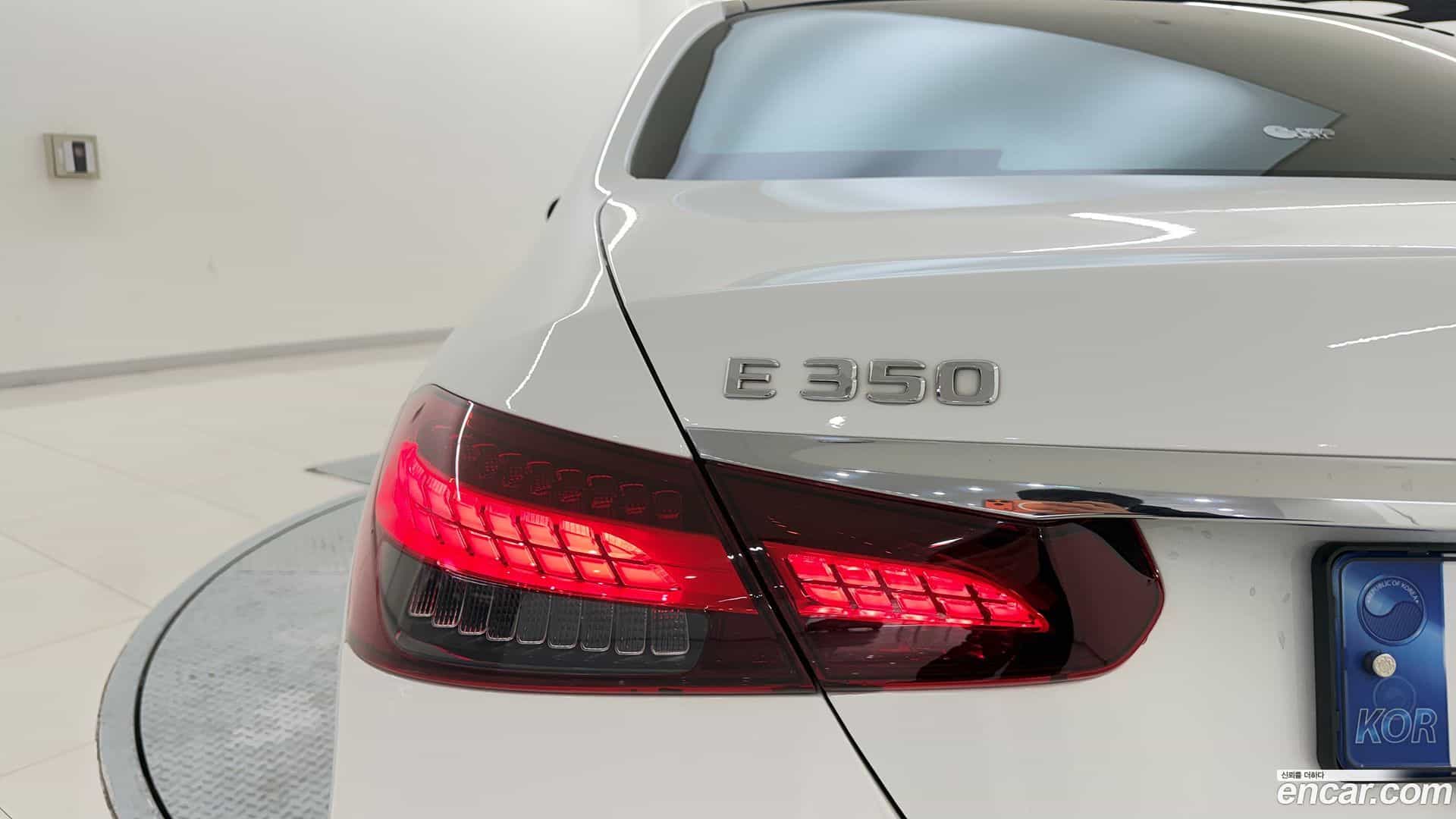 E-Class Mercedes-Benz 2022.11-OPTION-015