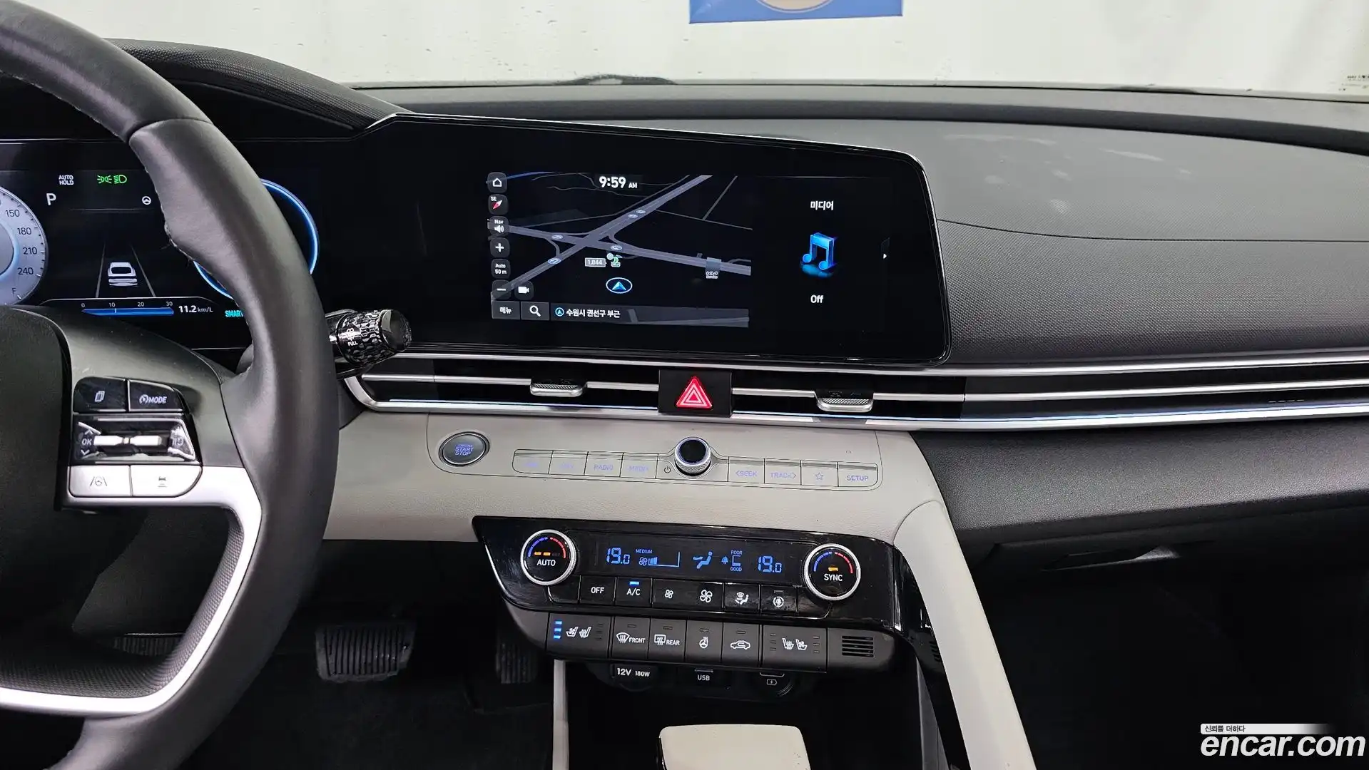 AVANTE Hyundai 2022.7-OPTION-018