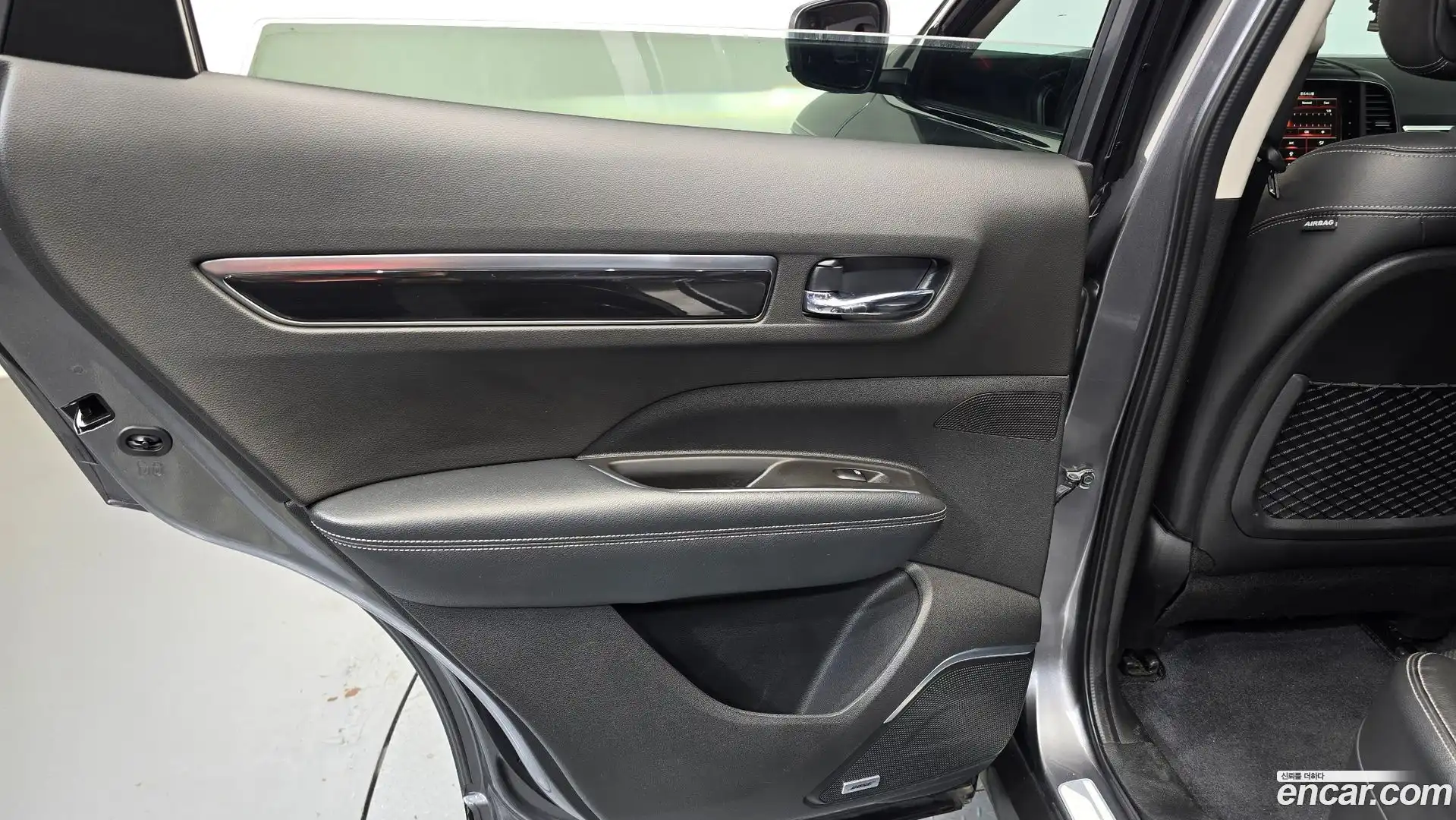 QM6 Renault Korea 2016.10-INNER-035