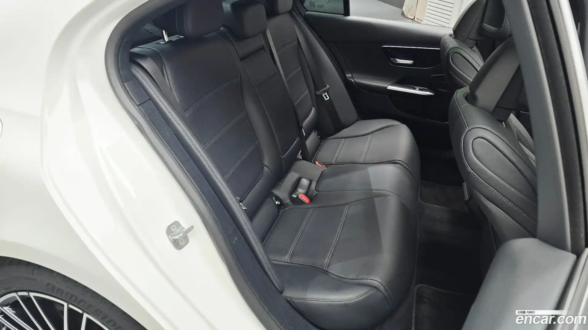 C-Class Mercedes-Benz 2023.11-OPTION-022