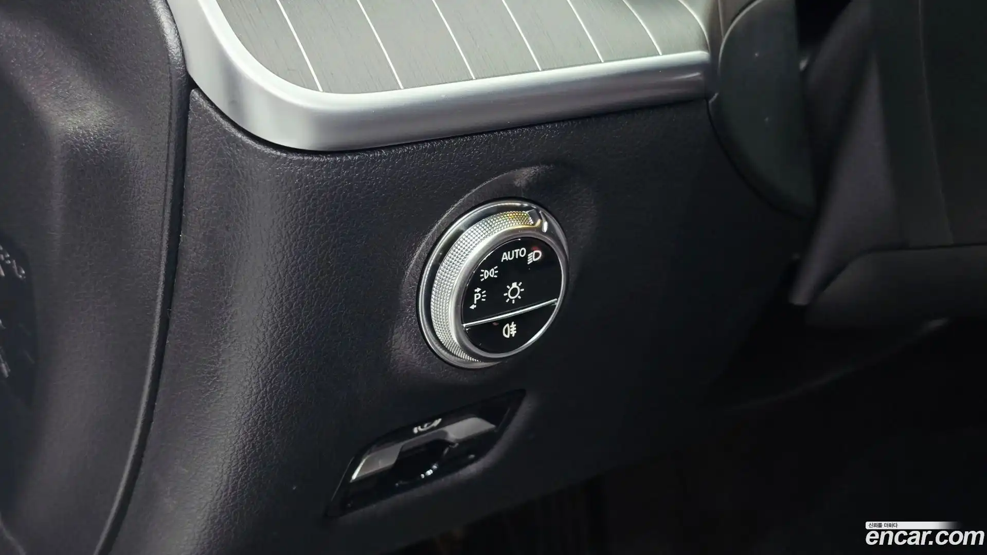 C-Class Mercedes-Benz 2023.11-OPTION-024