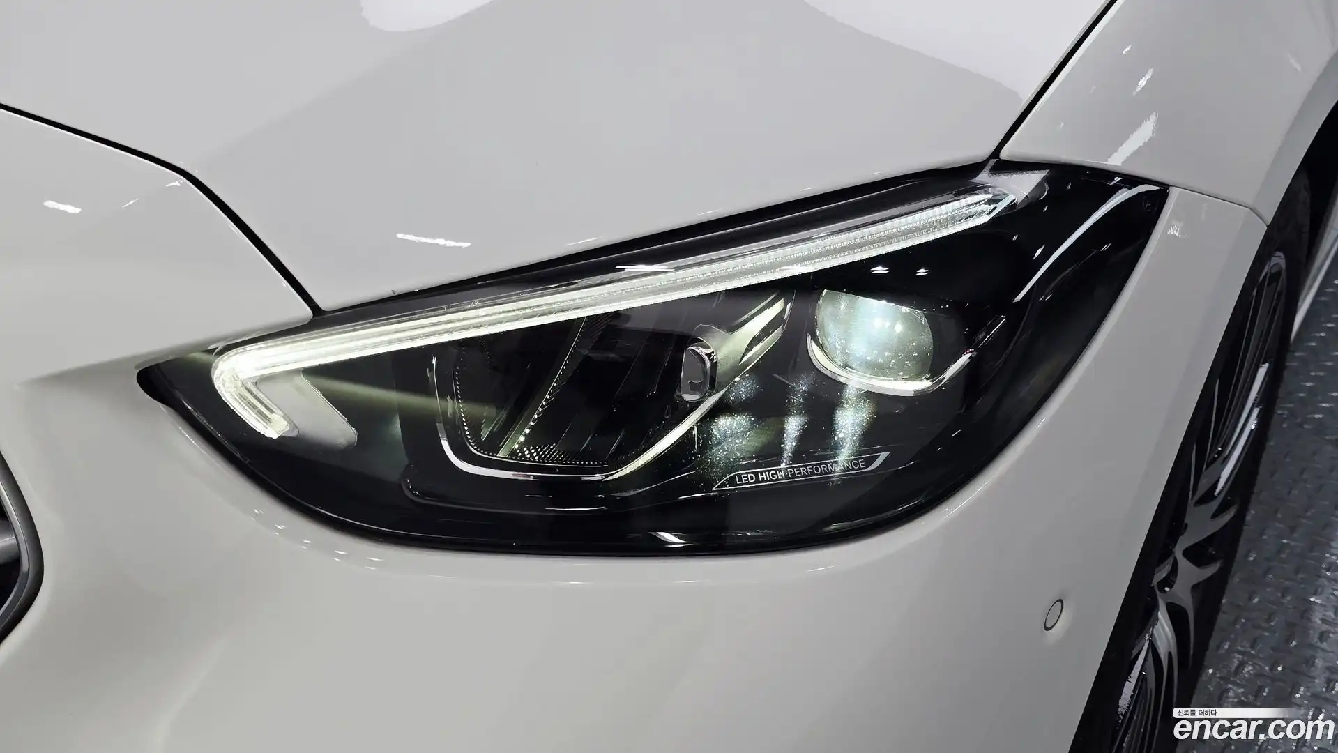 C-Class Mercedes-Benz 2023.11-OUTER-032