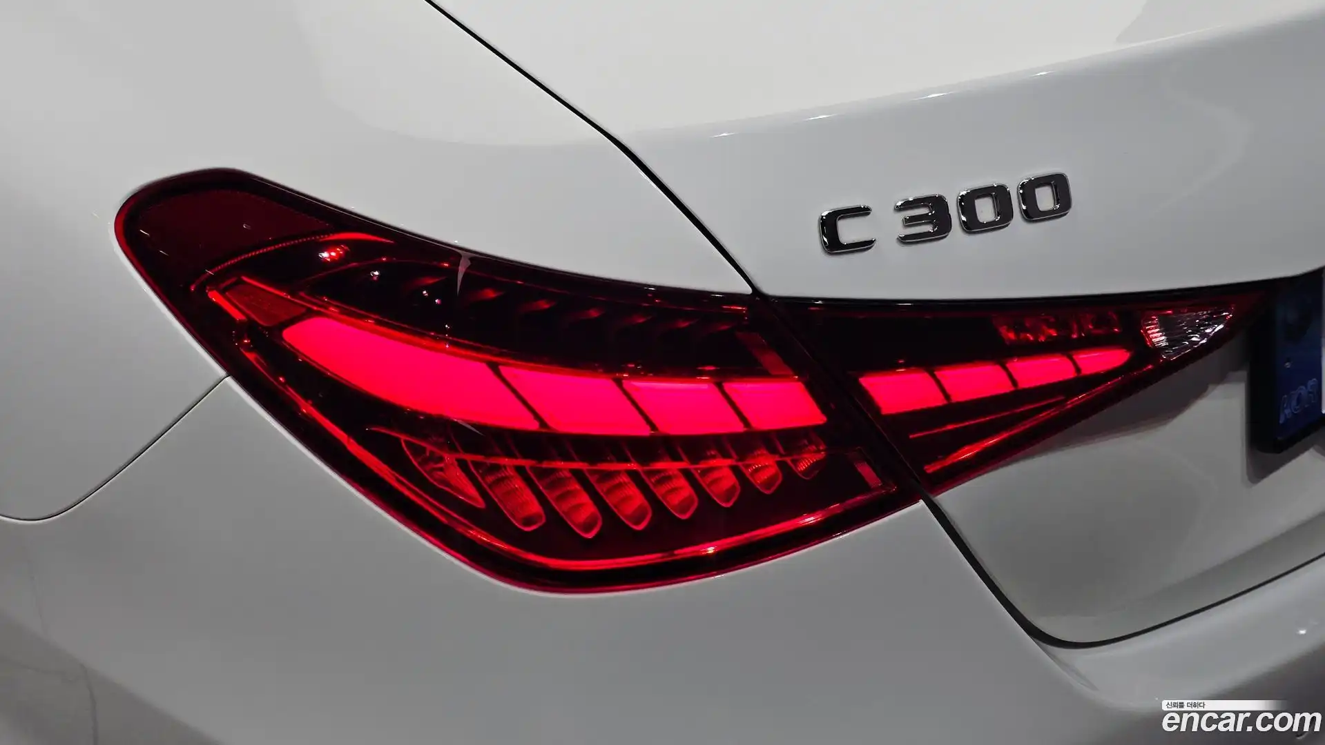 C-Class Mercedes-Benz 2023.11-OUTER-033