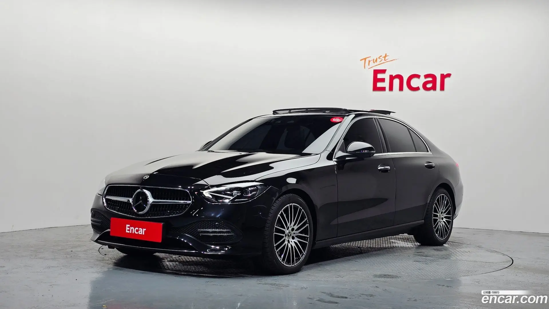 Main__Slider__Photo:C-Class Mercedes-Benz 2023.11-0