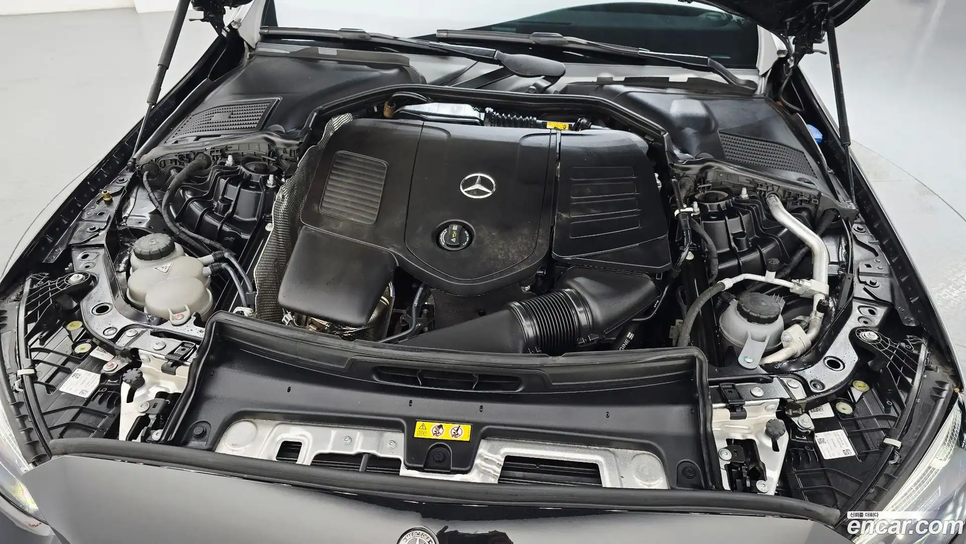C-Class Mercedes-Benz 2023.11-OUTER-006