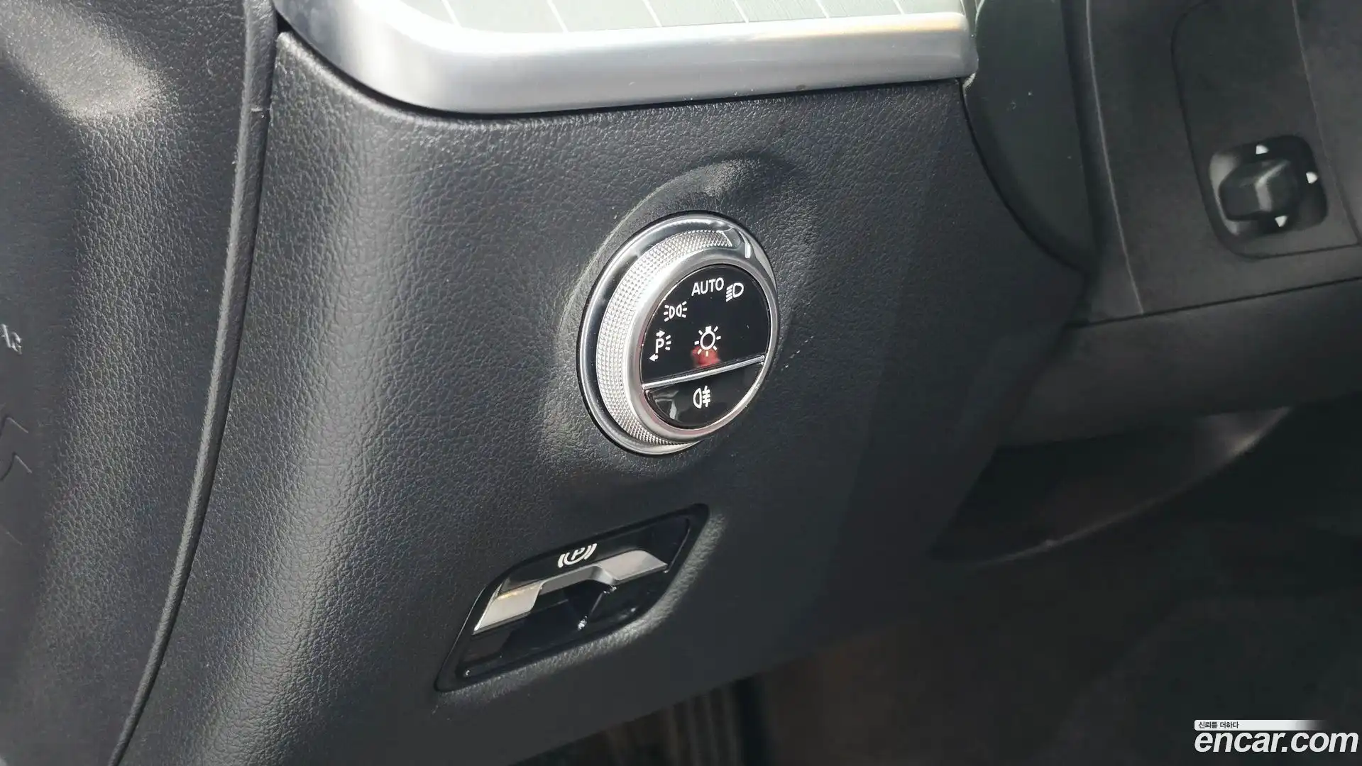 C-Class Mercedes-Benz 2023.11-OPTION-024