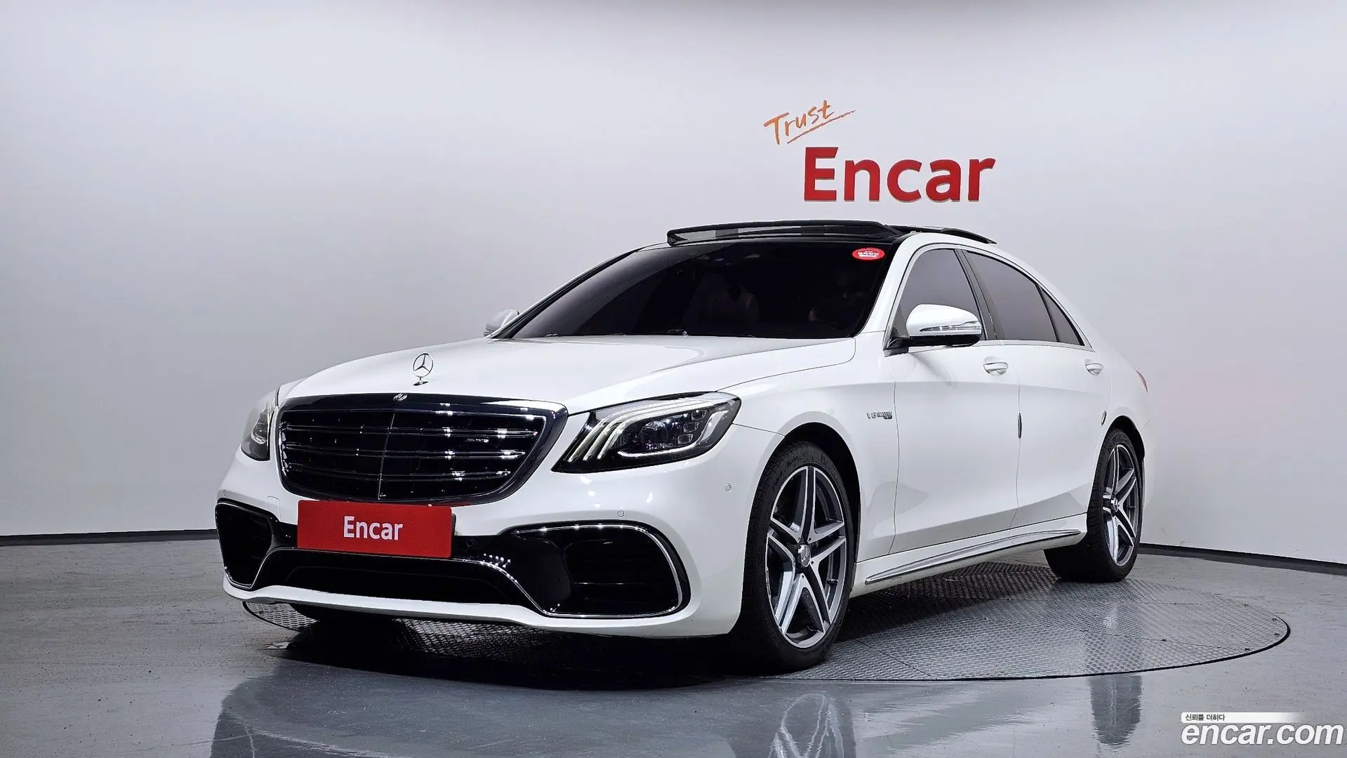 Main__Slider__Photo:S-Class Mercedes-Benz 2018.4-0