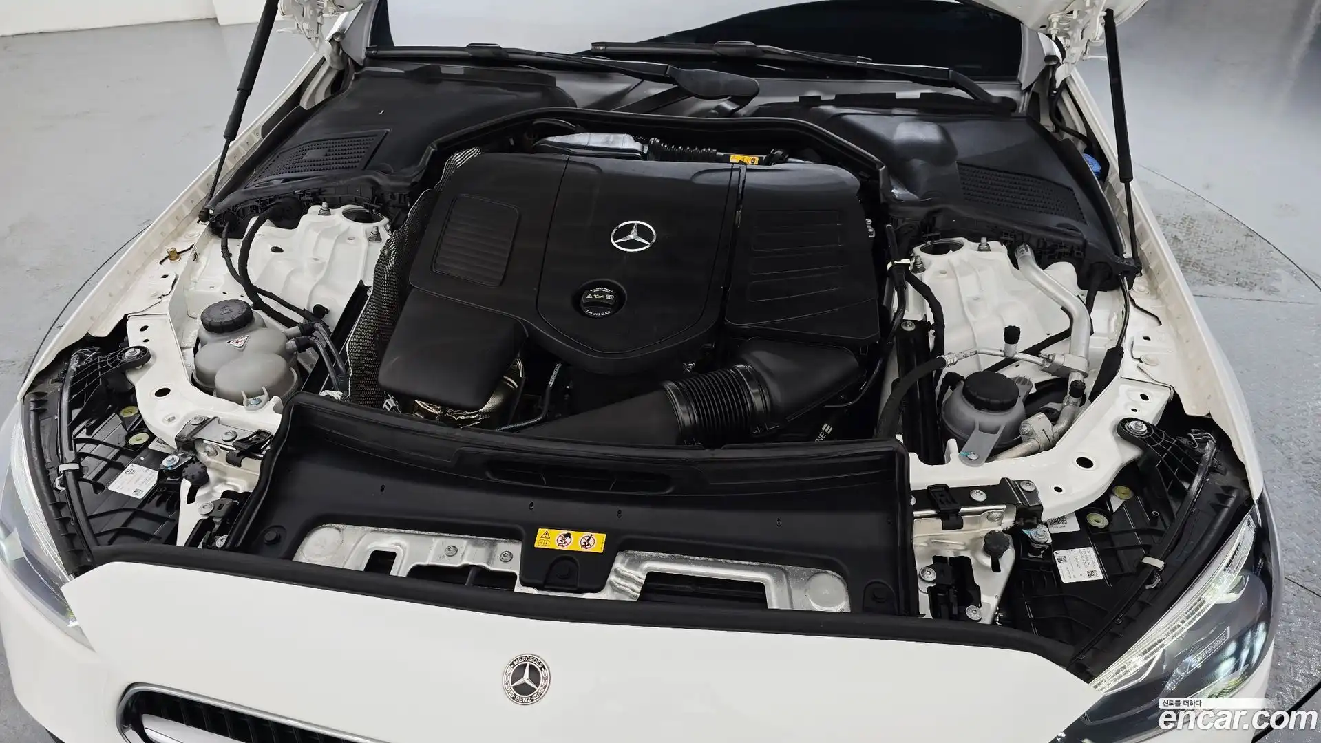 C-Class Mercedes-Benz 2023.11-OUTER-006
