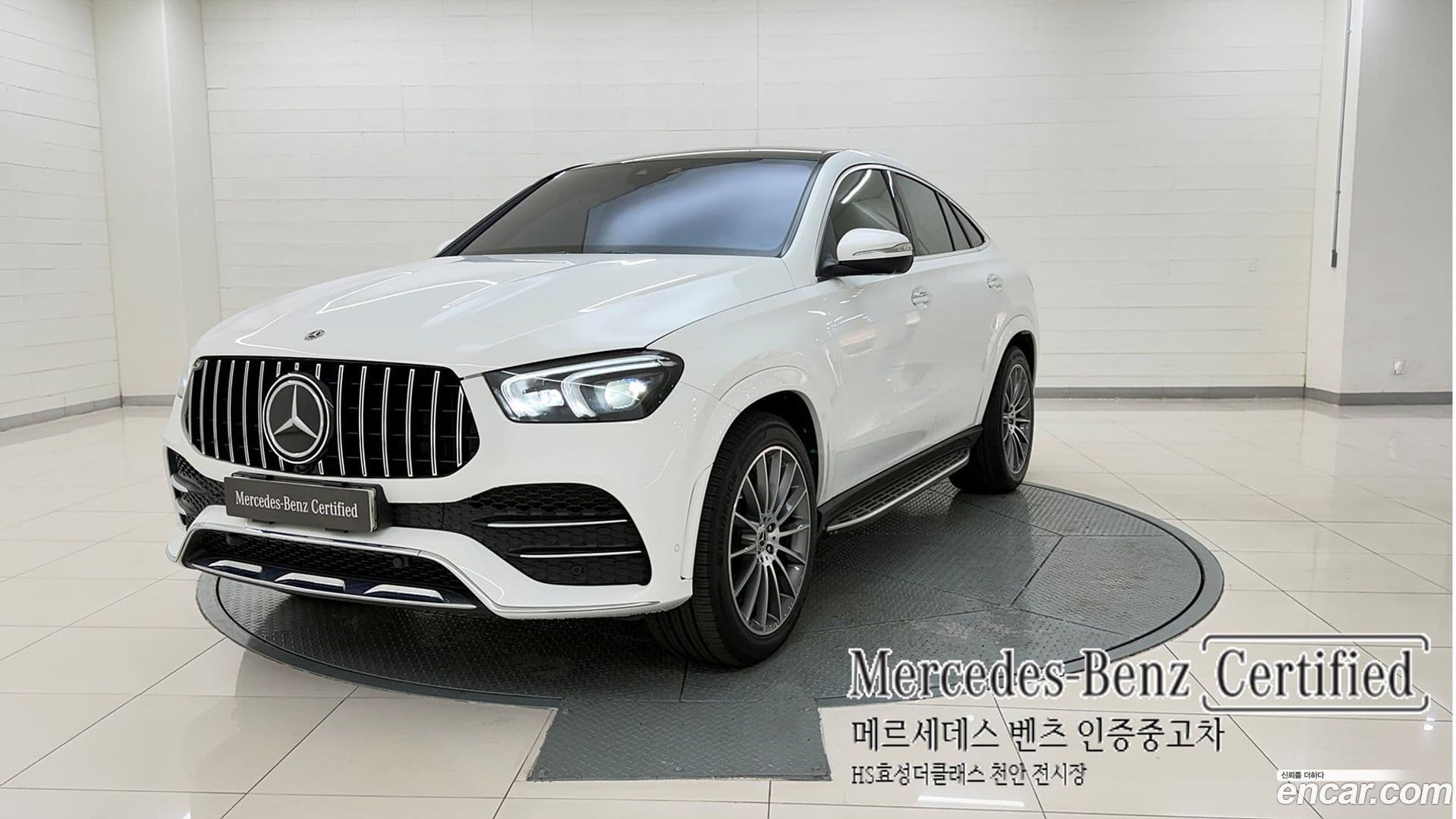 Main__Slider__Photo:GLE-Class Mercedes-Benz 2022.11-0