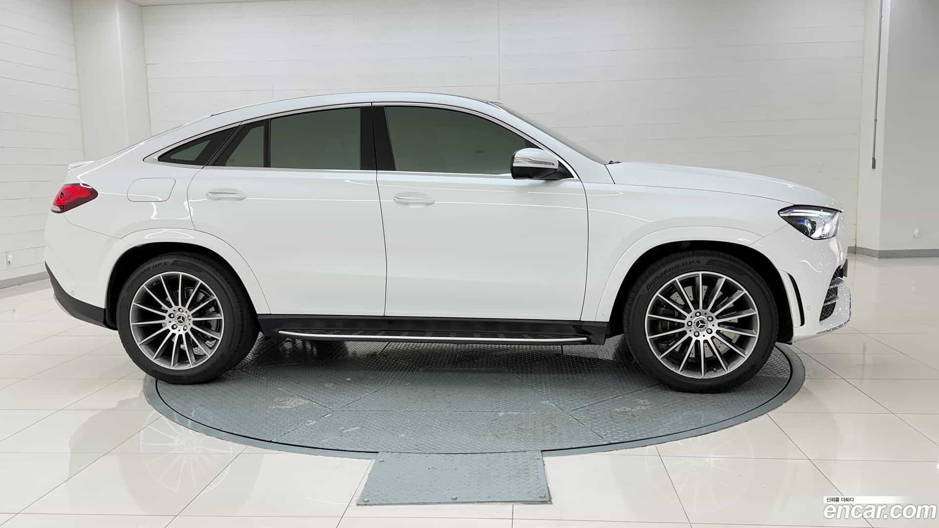 GLE-Class Mercedes-Benz 2022.11-OUTER-006