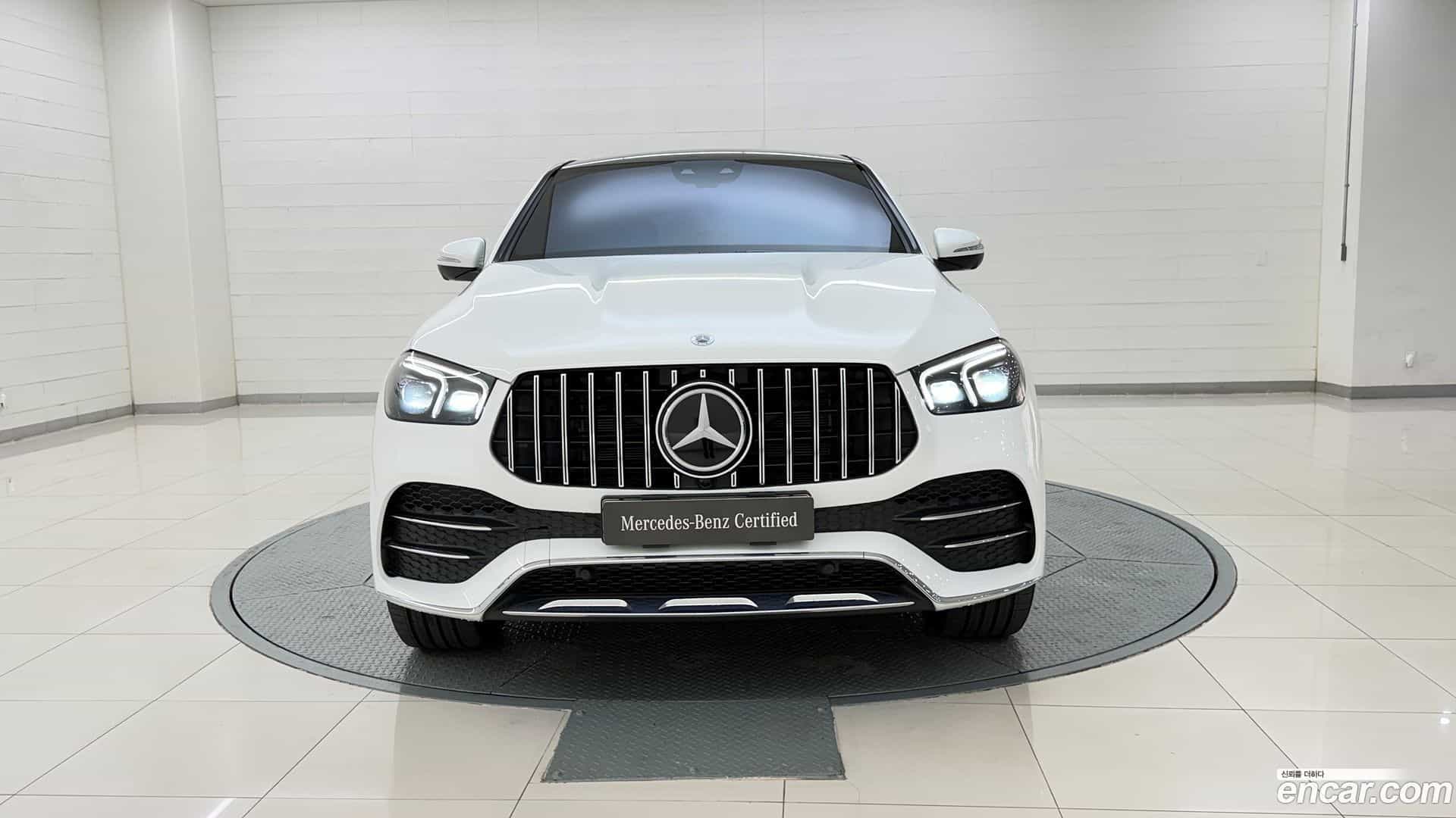 GLE-Class Mercedes-Benz 2022.11-INNER-008
