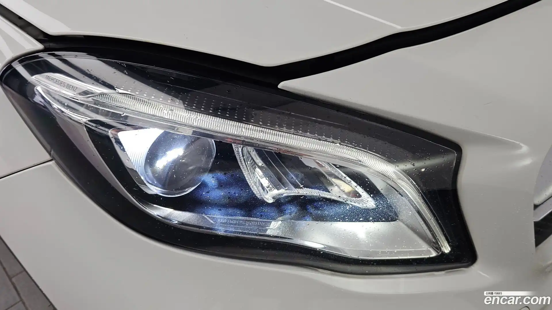 GLA-Class Mercedes-Benz 2018.5-OUTER-032