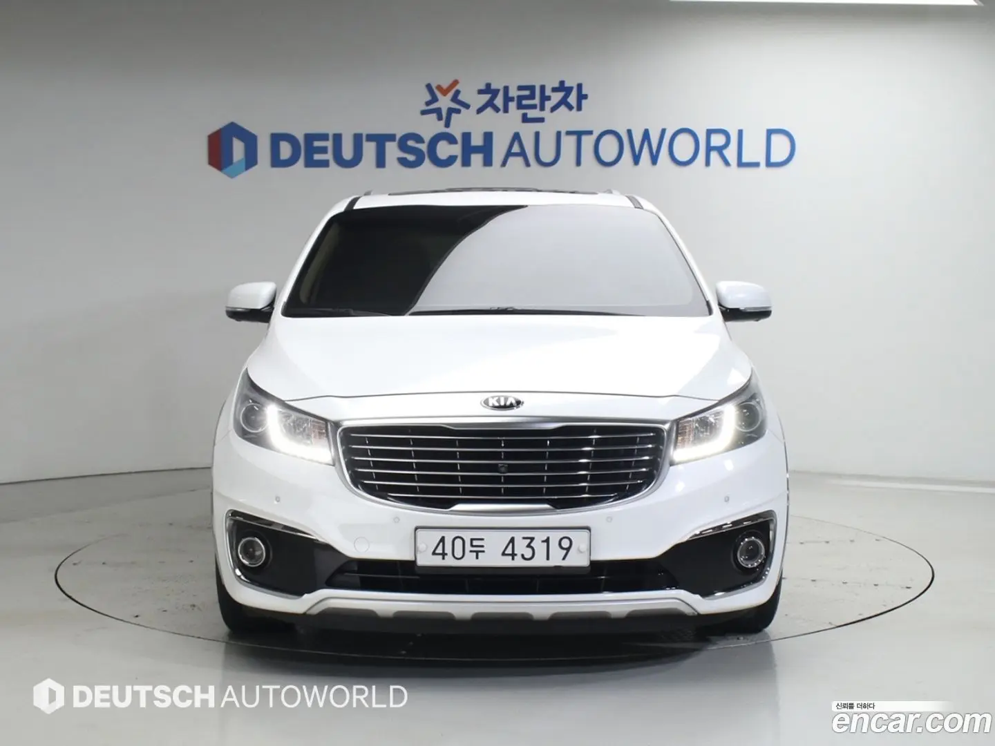 Main__Slider__Photo:Canival Kia 2017.0-0