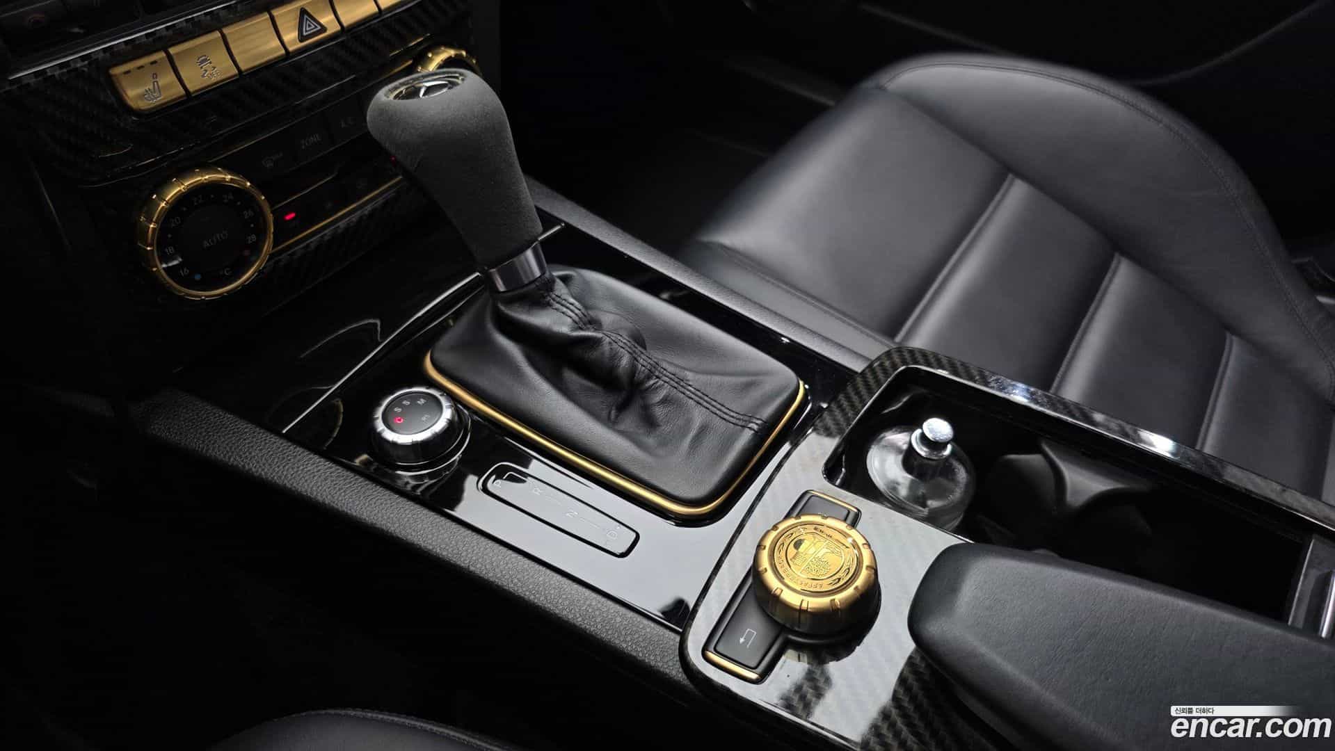 C-Class Mercedes-Benz 2012.6-INNER-009