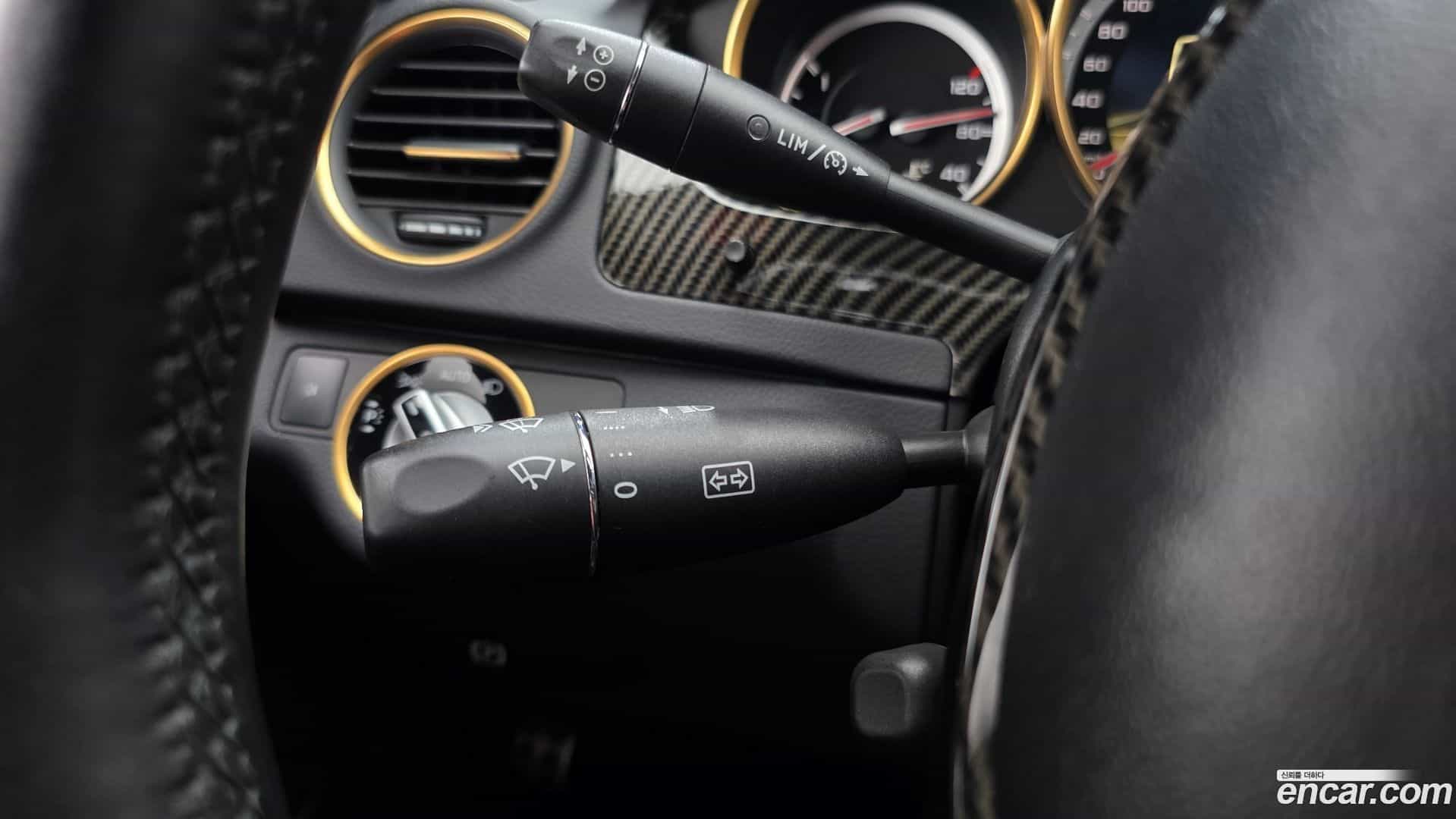 C-Class Mercedes-Benz 2012.6-OPTION-022