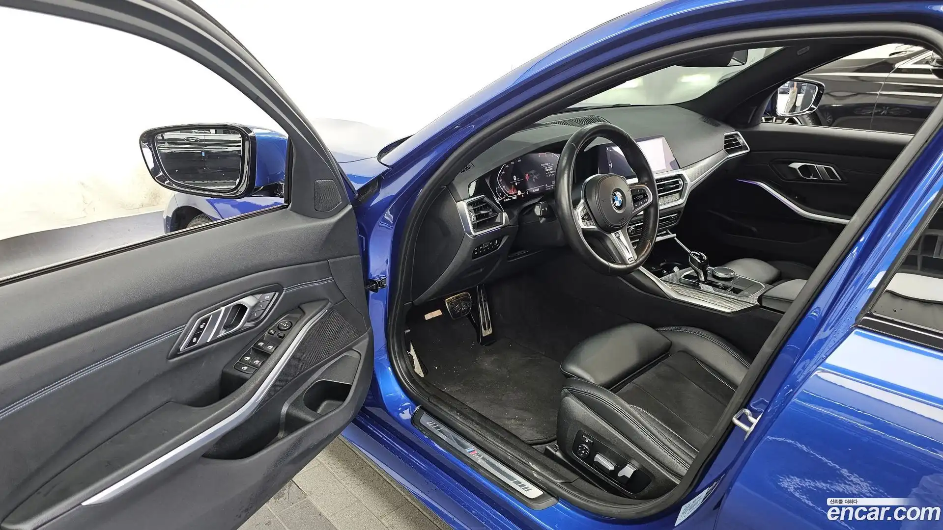 3-Series BMW 2019.10-INNER-010