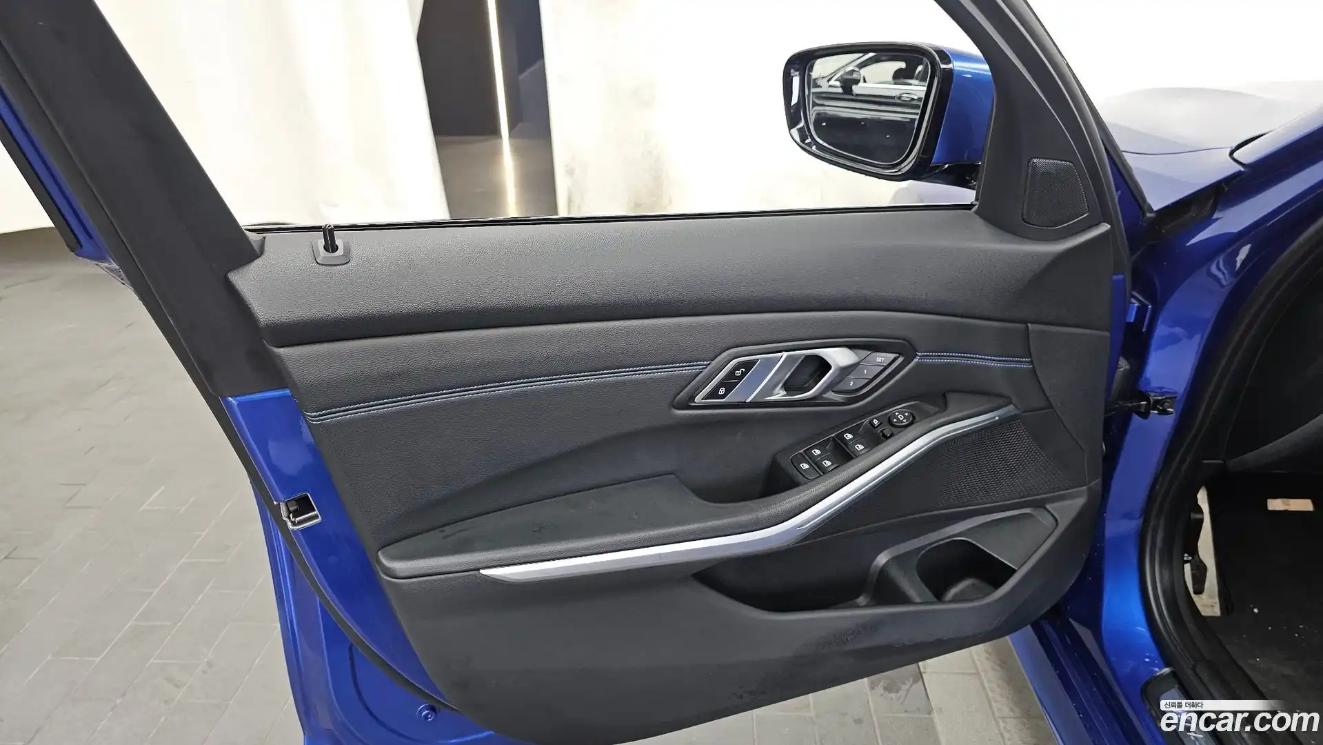 3-Series BMW 2019.10-INNER-034