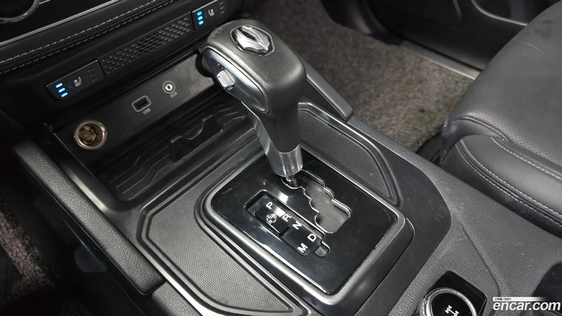 Rexton KG Mobility 2020.5-INNER-009