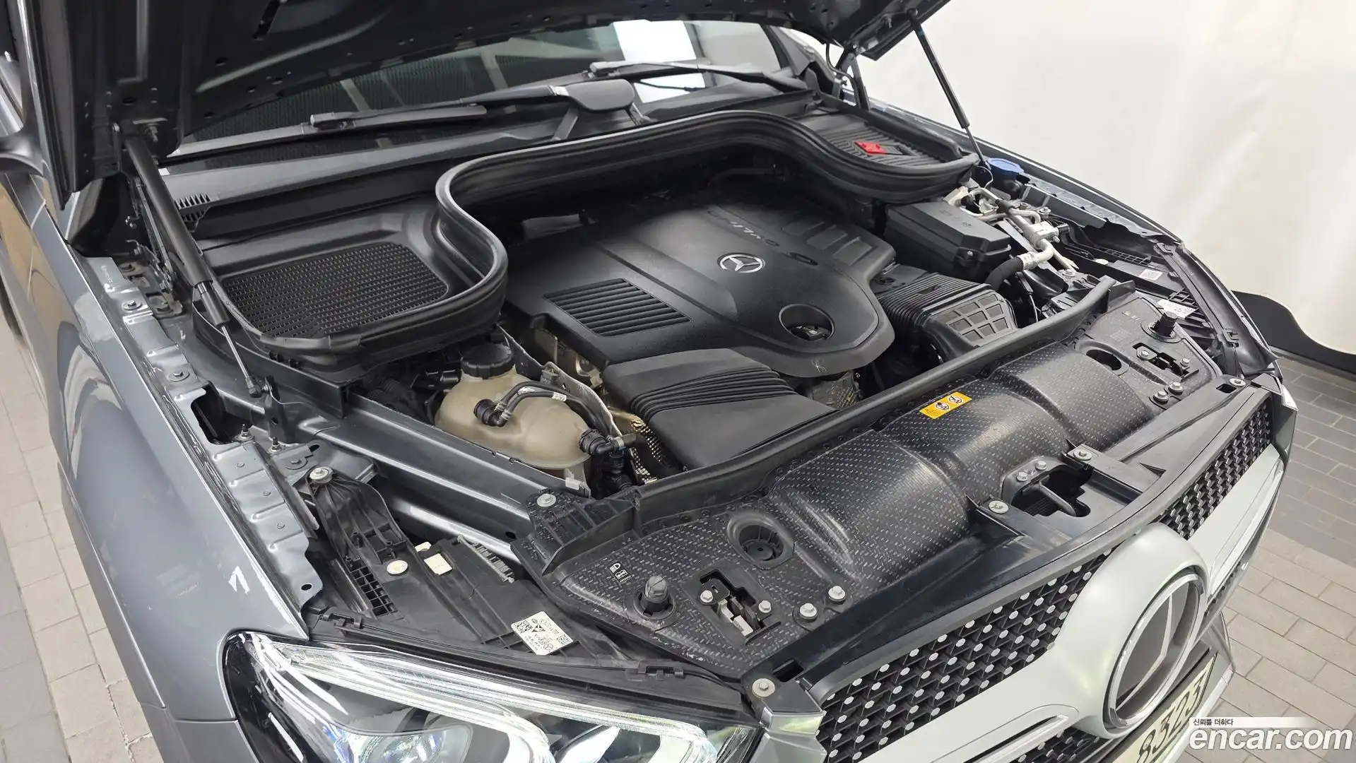 GLE-Class Mercedes-Benz 2020.10-OUTER-006