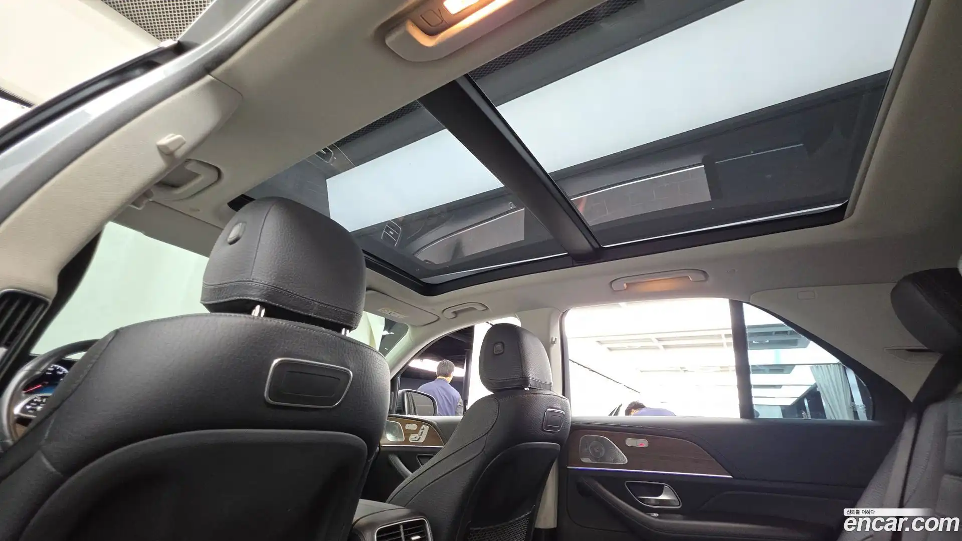 GLE-Class Mercedes-Benz 2020.10-OPTION-022