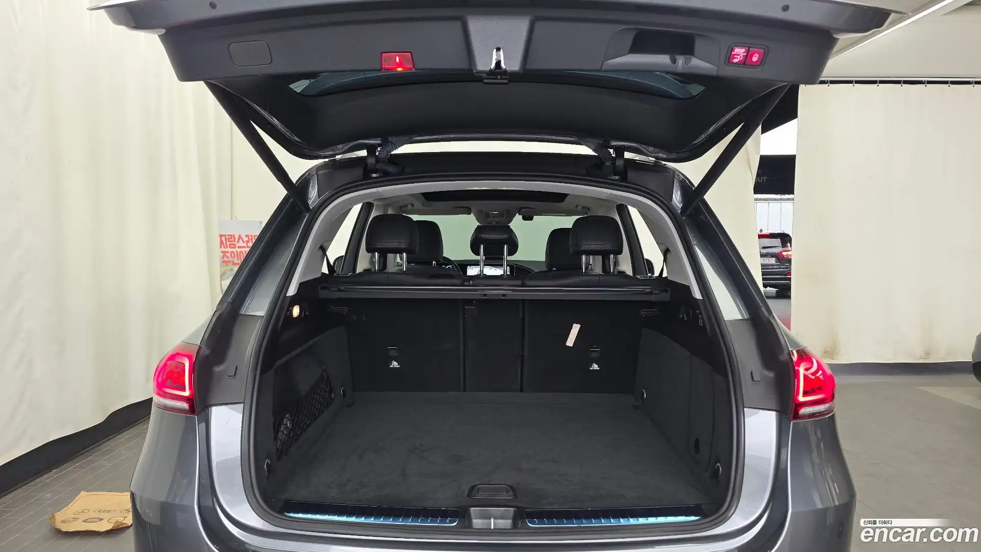 GLE-Class Mercedes-Benz 2020.10-OPTION-024
