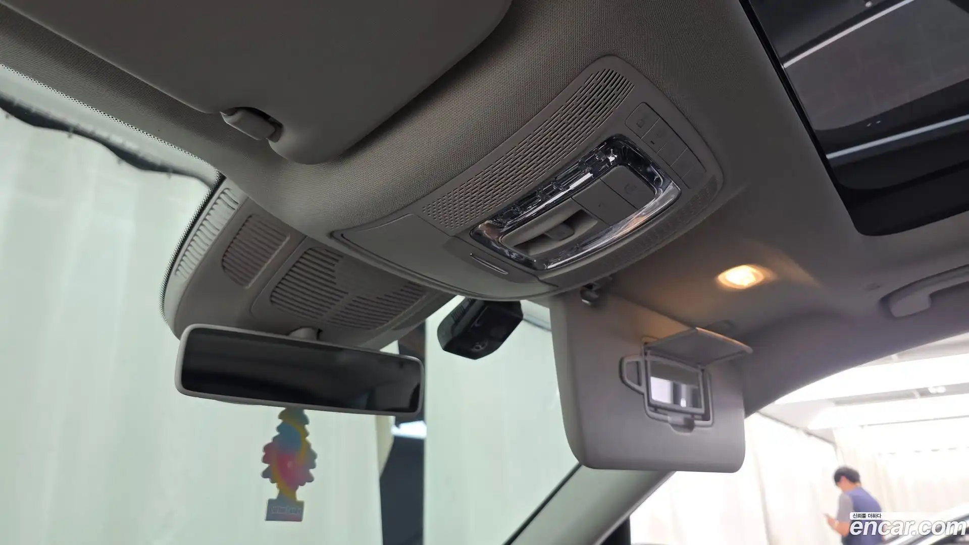 GLE-Class Mercedes-Benz 2020.10-OPTION-040