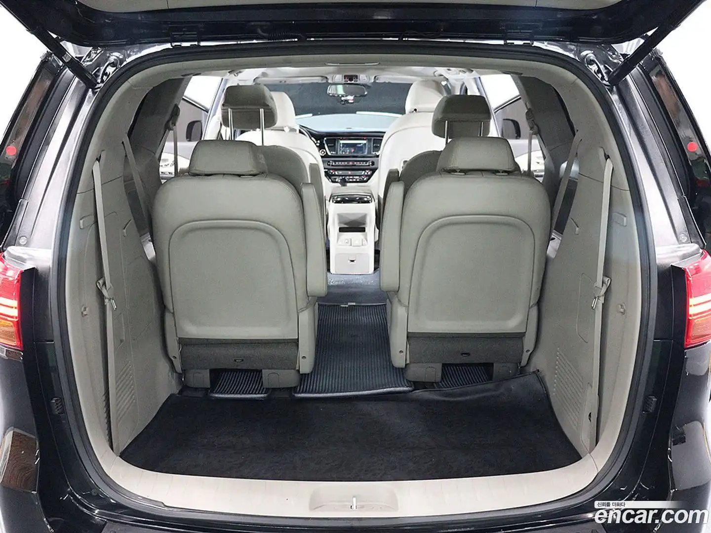 Canival Kia 2015.6-OPTION-022