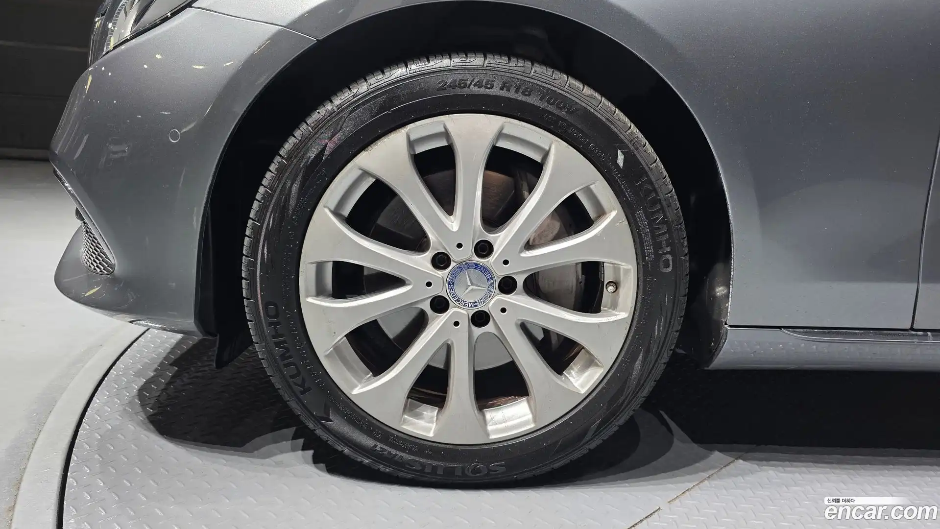 E-Class Mercedes-Benz 2017.2-OUTER-005