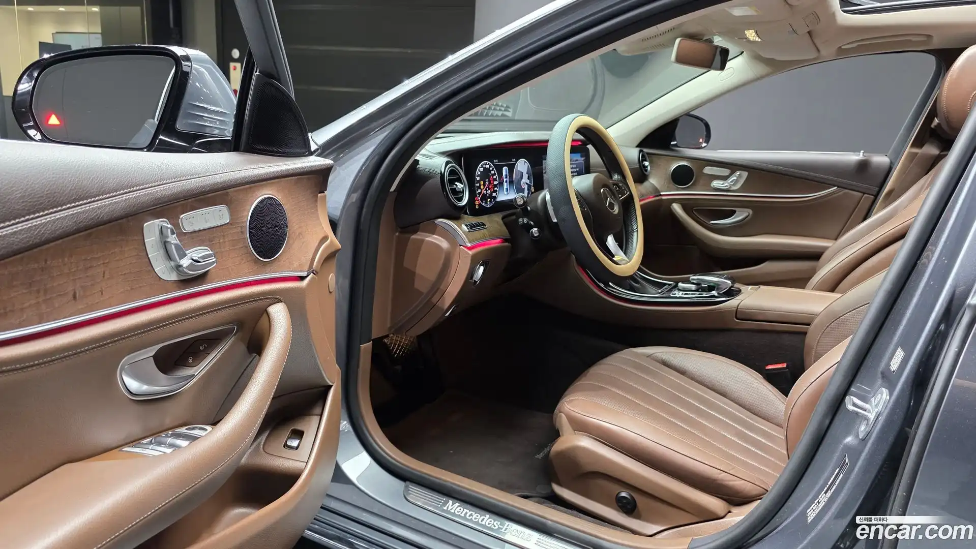 E-Class Mercedes-Benz 2017.2-INNER-010