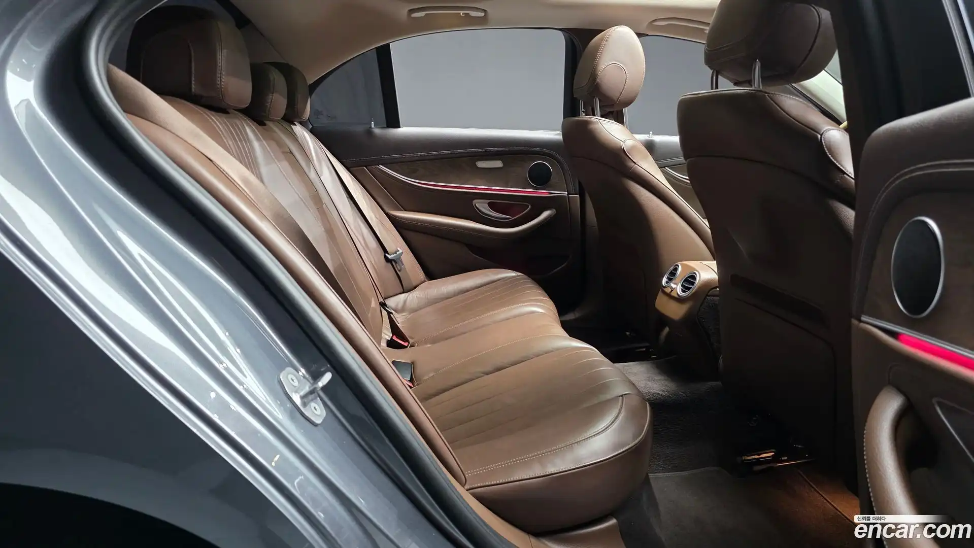 E-Class Mercedes-Benz 2017.2-OPTION-015