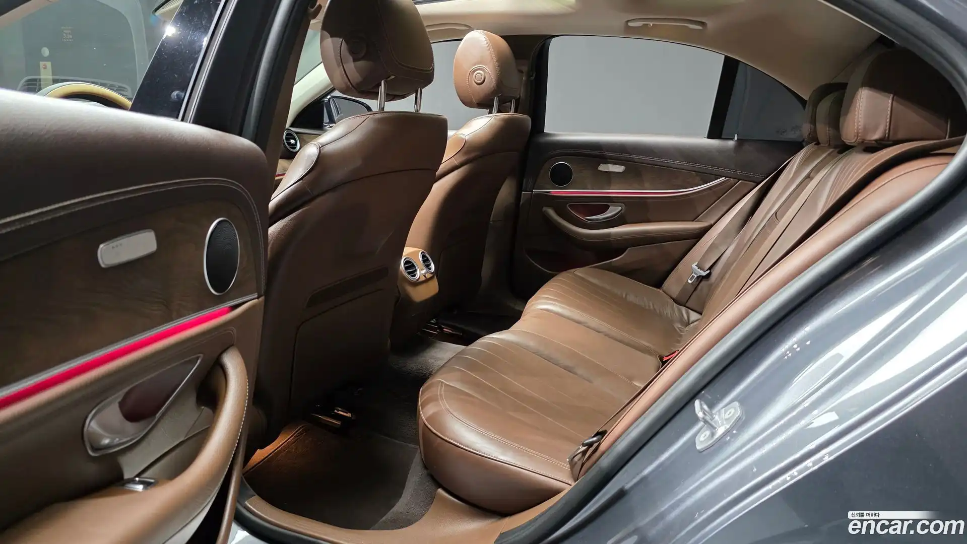 E-Class Mercedes-Benz 2017.2-OPTION-016