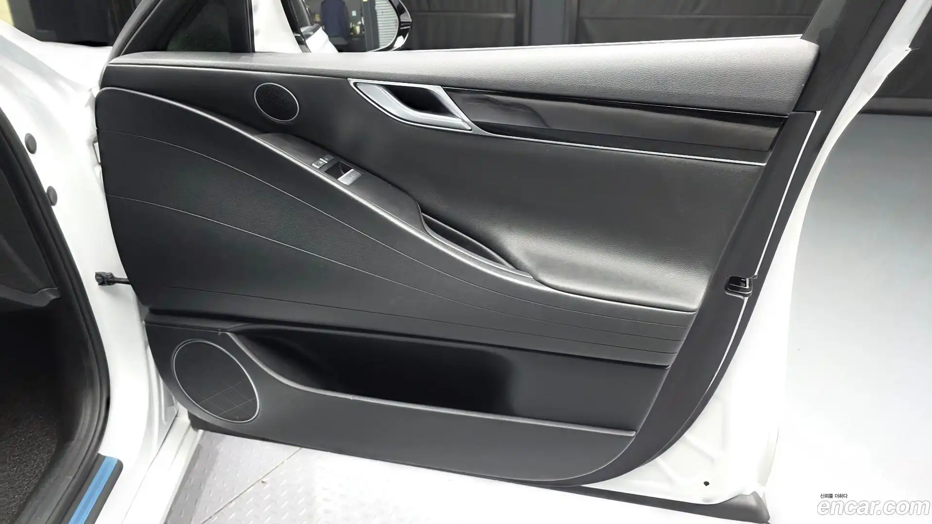 G80 Genesis 2020.4-INNER-034