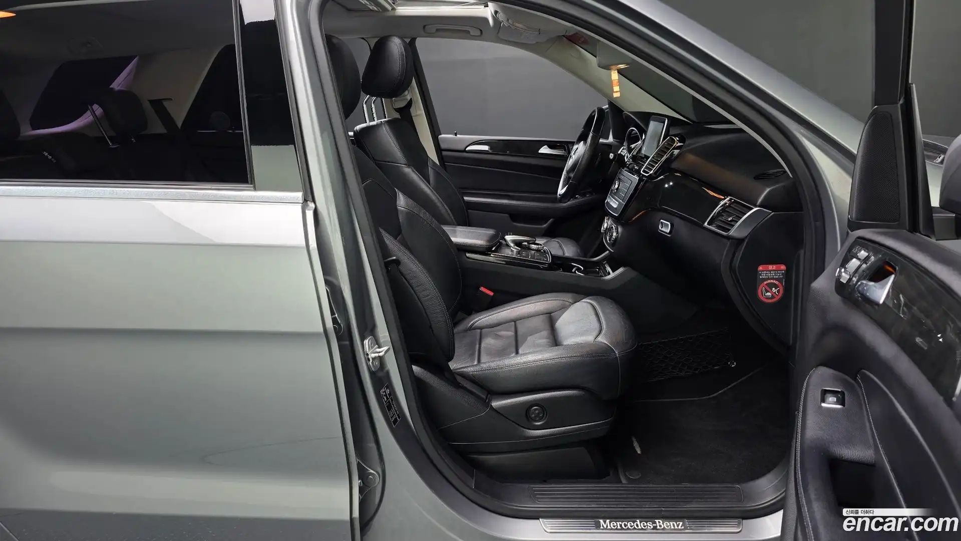 GLE-Class Mercedes-Benz 2016.6-OPTION-015