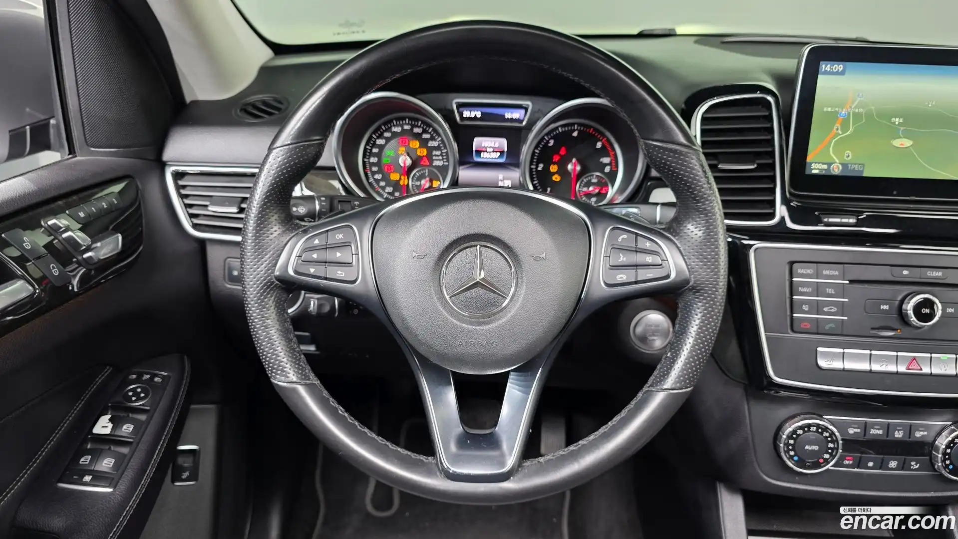 GLE-Class Mercedes-Benz 2016.6-OPTION-017