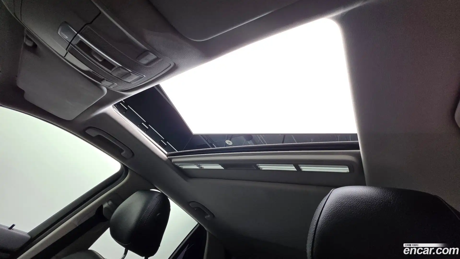GLE-Class Mercedes-Benz 2016.6-OPTION-023