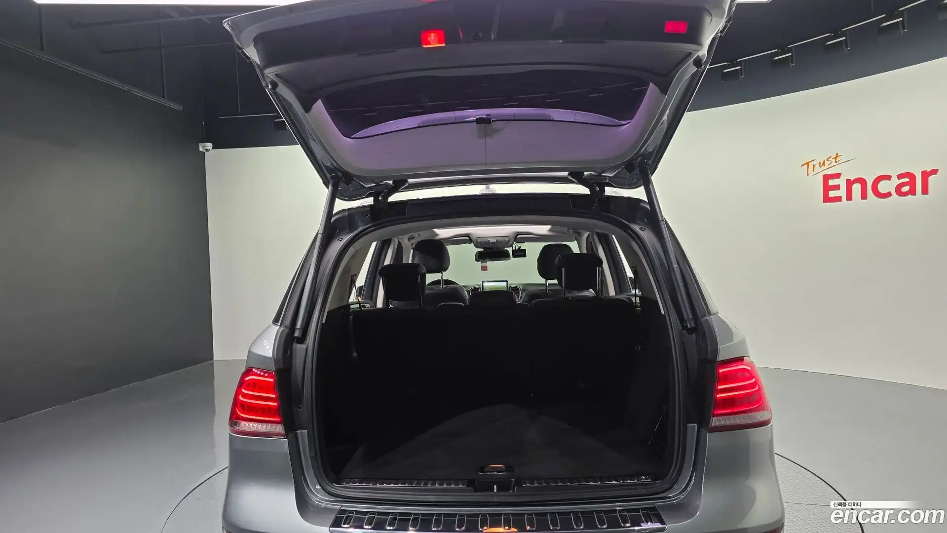 GLE-Class Mercedes-Benz 2016.6-OPTION-024